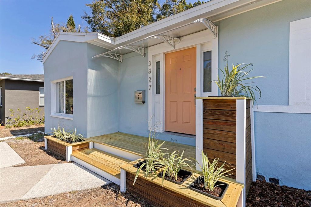 Photo of 3827 17th Street N, St Petersburg, FL 33714 (MLS # TB8472696)