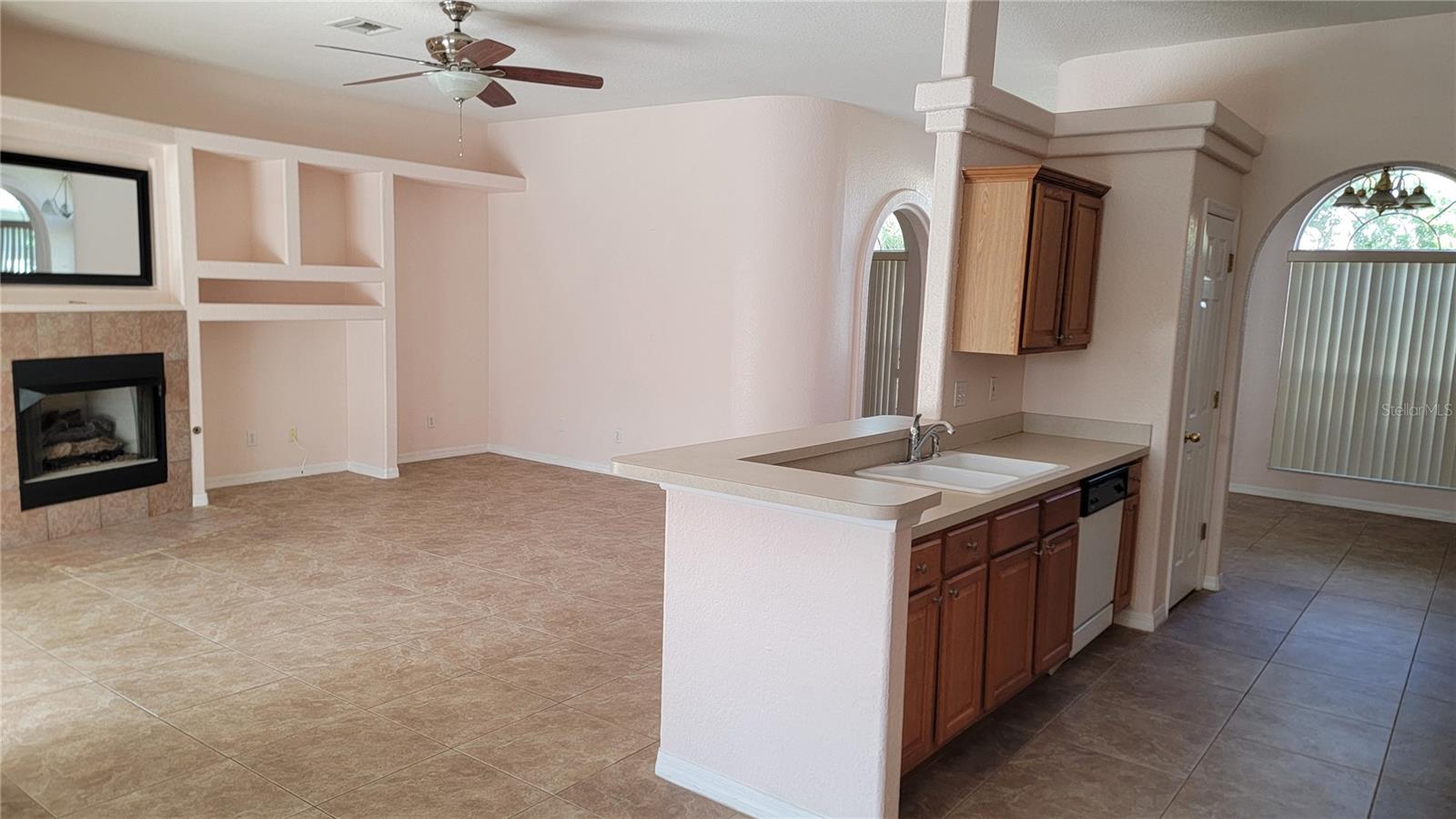 SUNSET VILLAGE AT CLERMONT PH 02 - Residential Lease