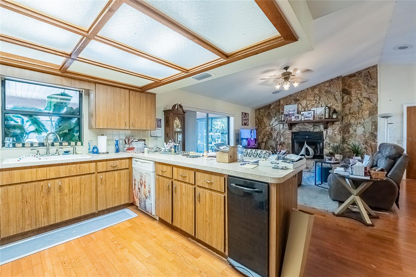 TODHUNTER ESTATES - Residential