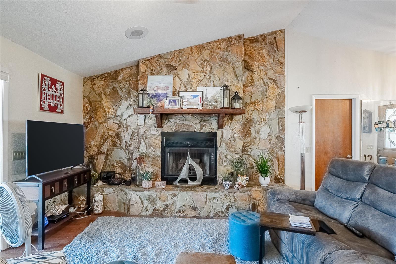 TODHUNTER ESTATES - Residential