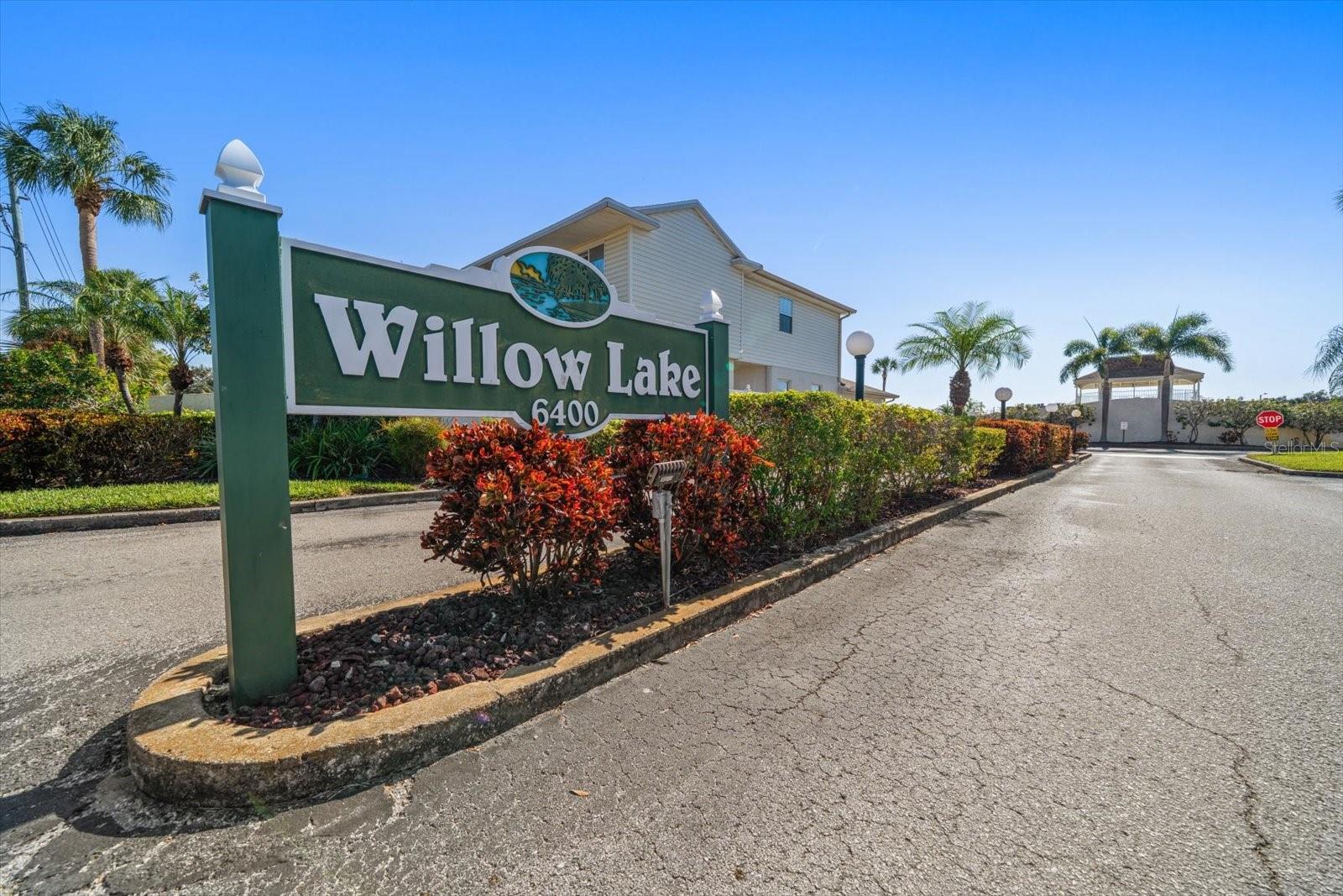 WILLOW LAKE - Residential