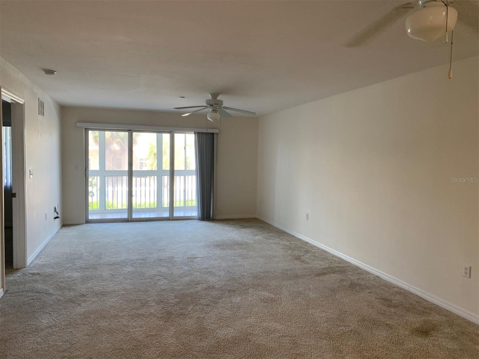 CHARLEVOI - Residential Lease