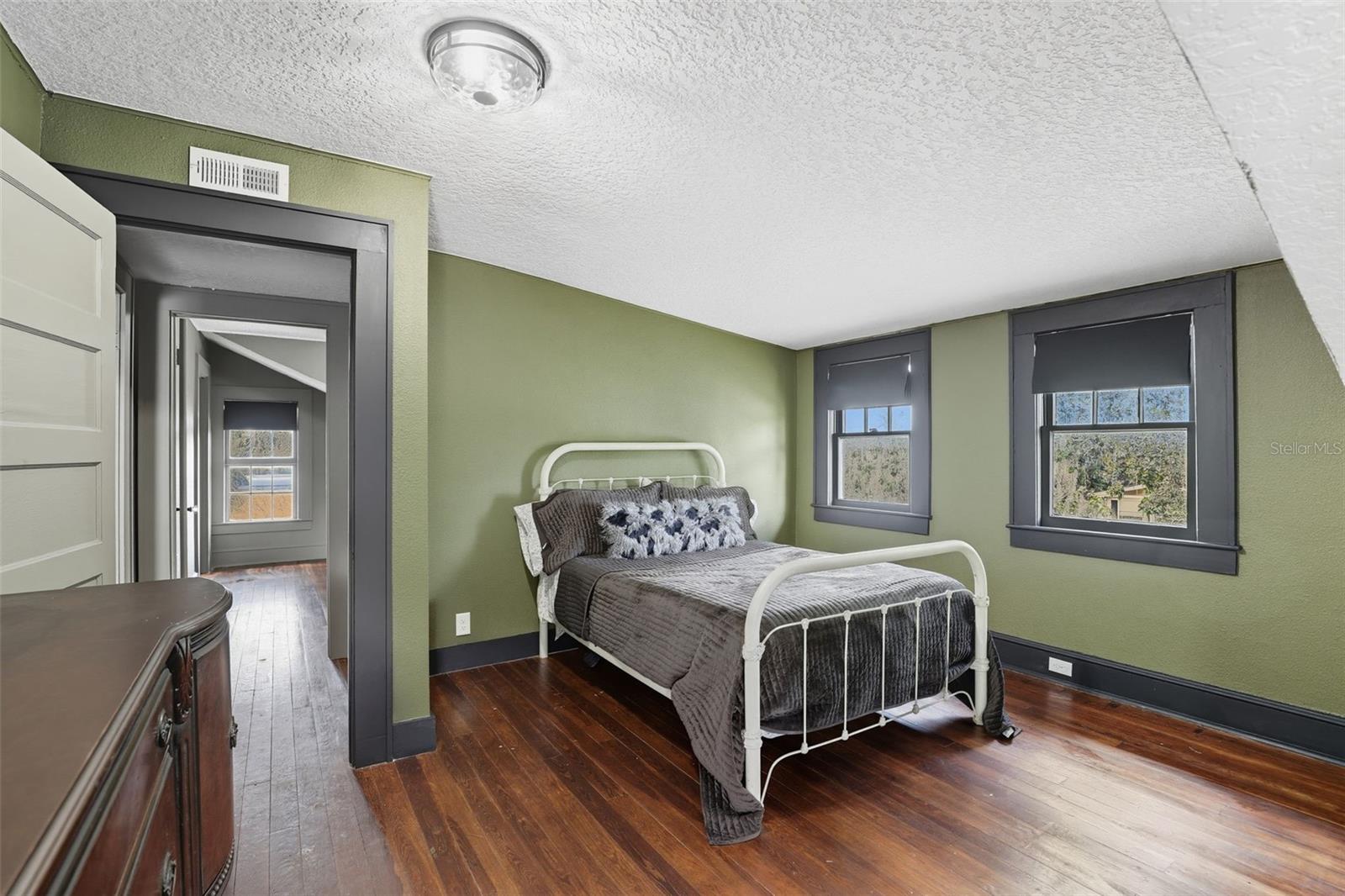 EUSTIS OWENS & GEISLER REV - Residential