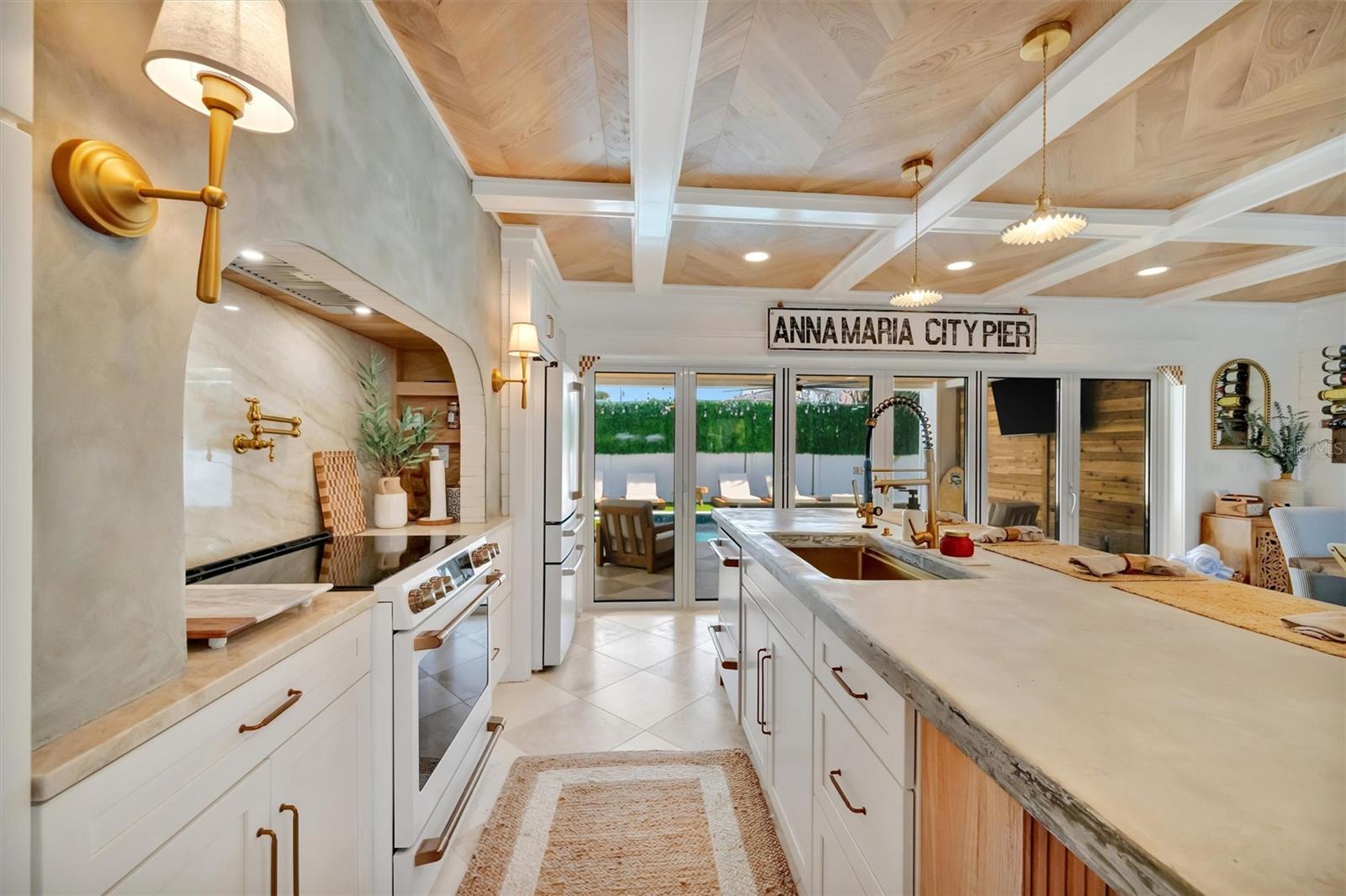 HOLMES BEACH DEV 1ST UNIT - Residential