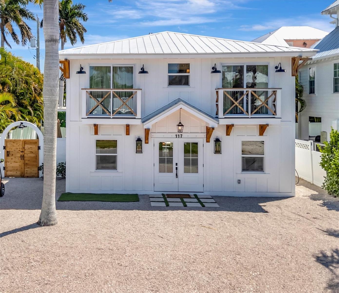 HOLMES BEACH DEV 1ST UNIT - Residential