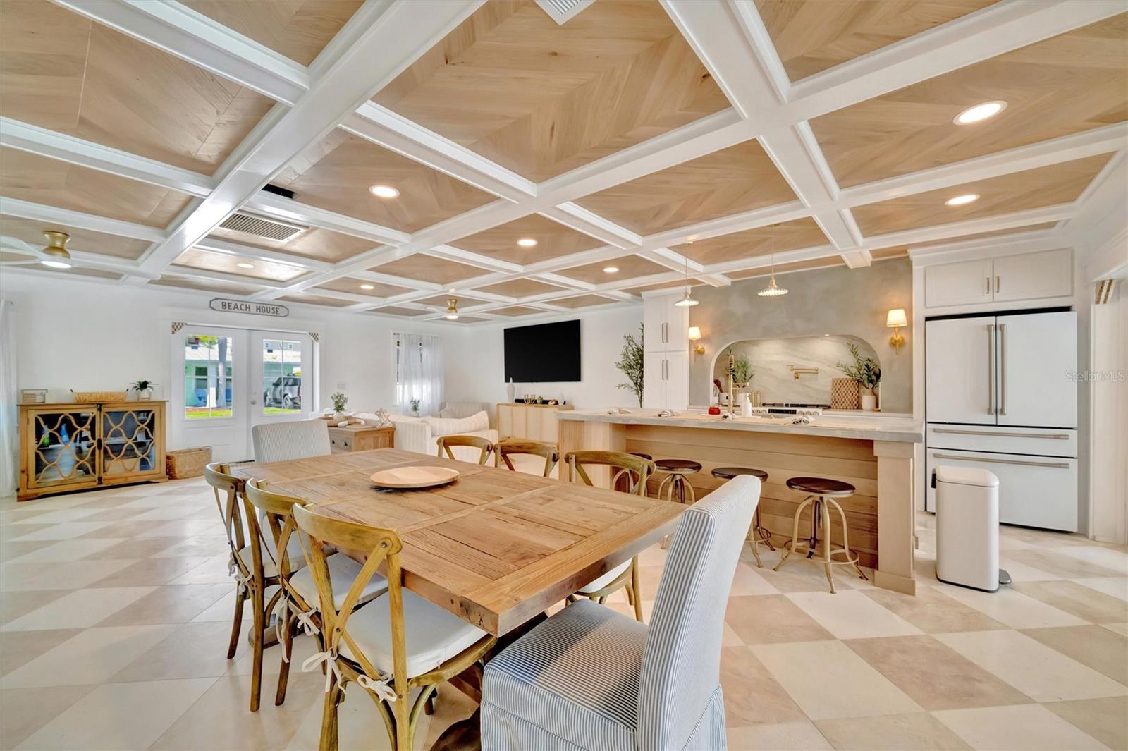 HOLMES BEACH DEV 1ST UNIT - Residential