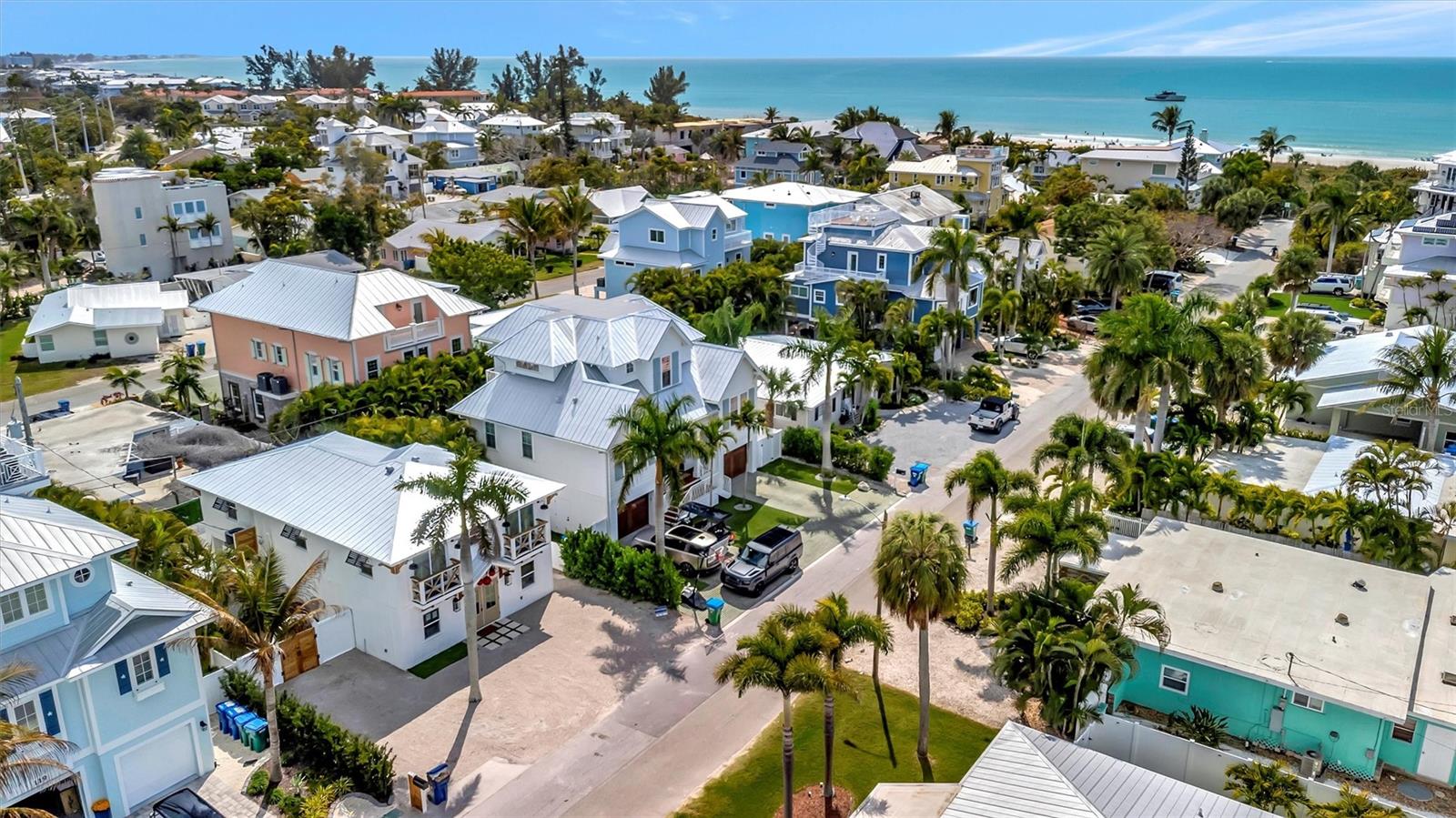 HOLMES BEACH DEV 1ST UNIT - Residential