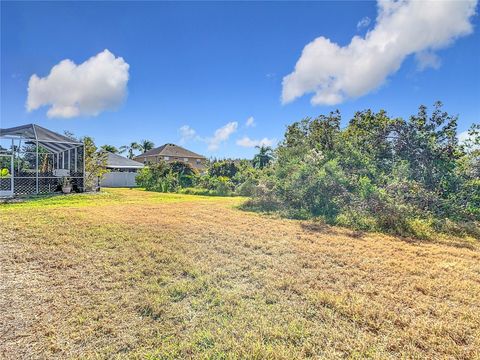 A home in TAMPA