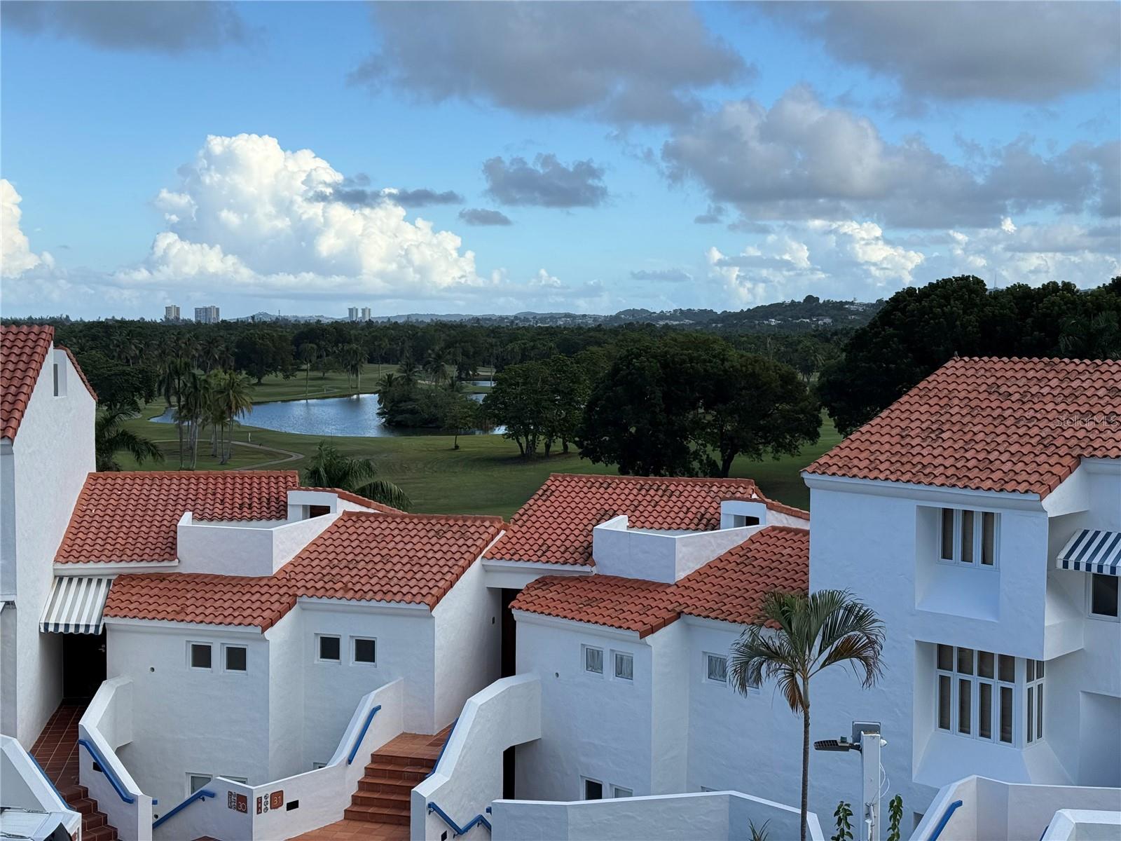 VILLAS LAS BRISAS - Residential