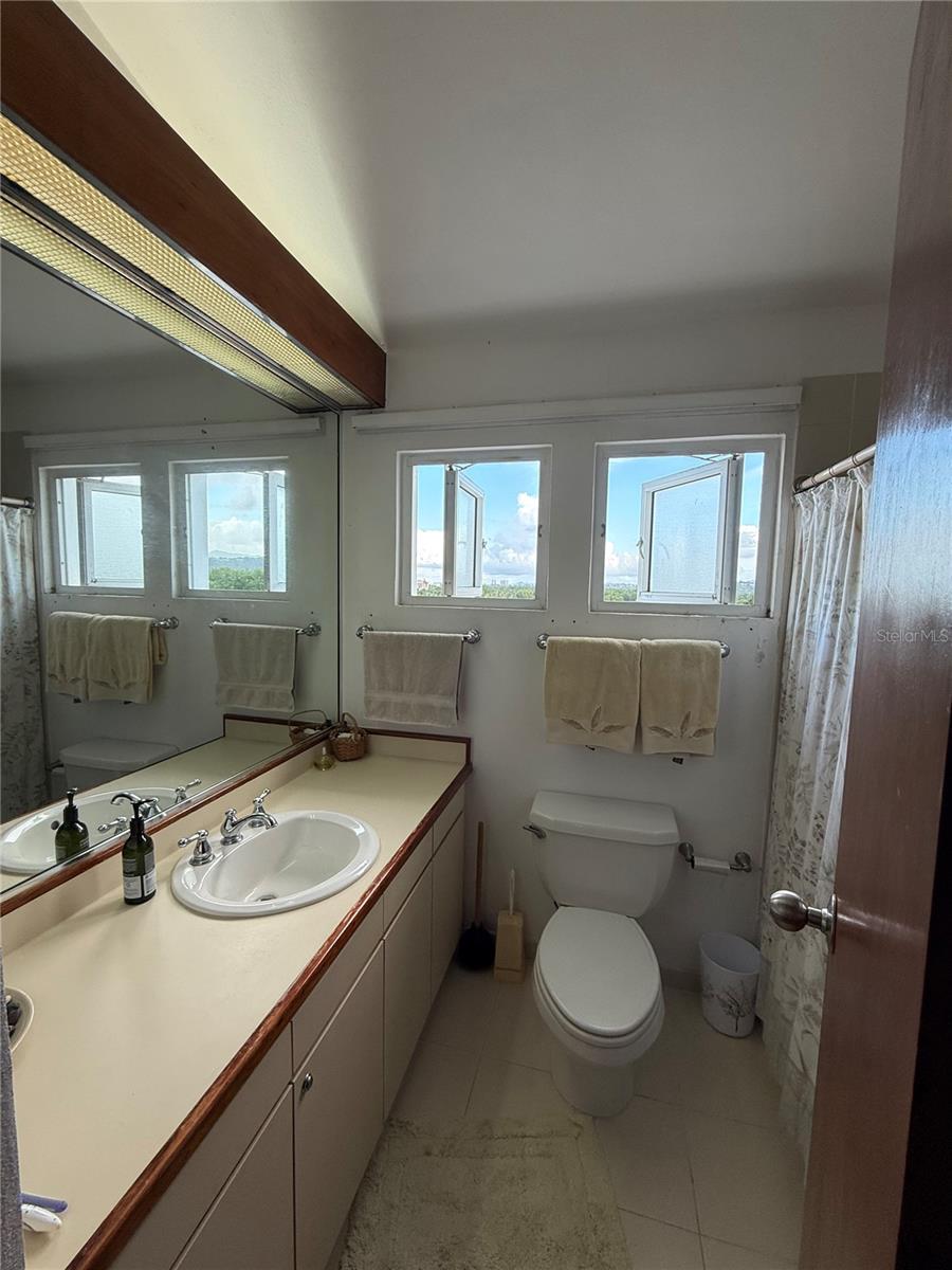 VILLAS LAS BRISAS - Residential