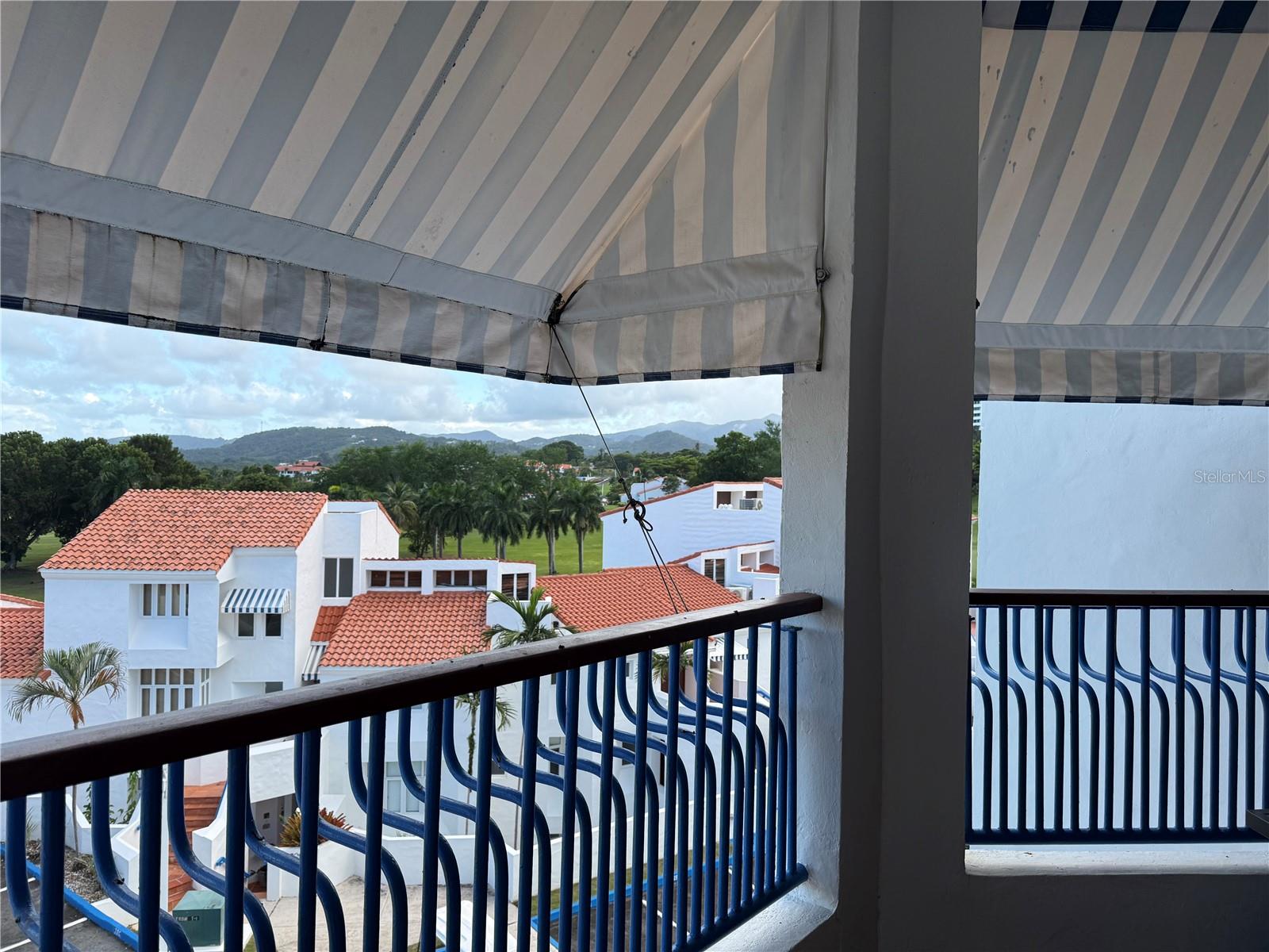 VILLAS LAS BRISAS - Residential