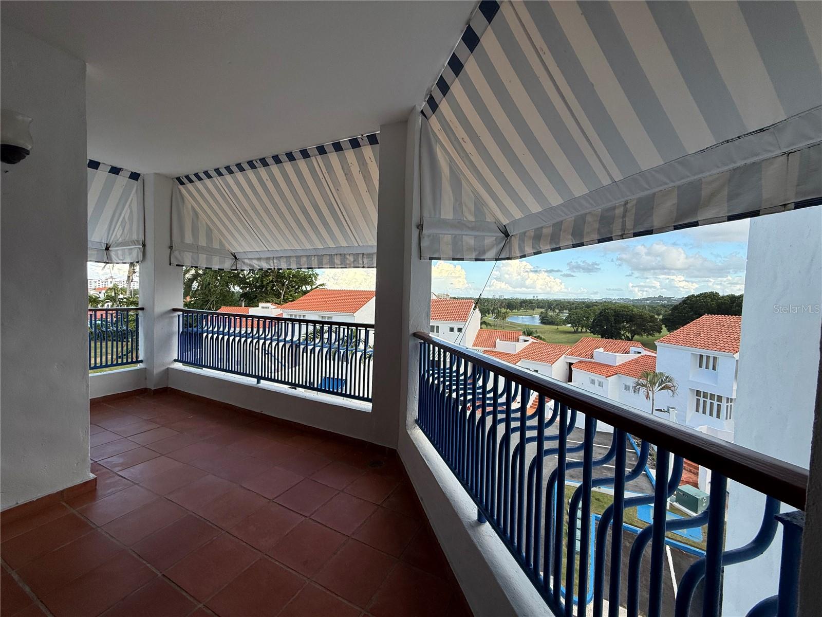 VILLAS LAS BRISAS - Residential