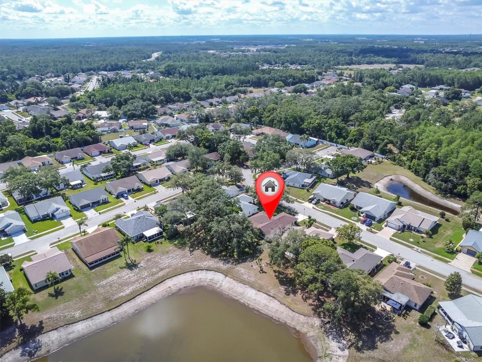 HERITAGE LAKE - Residential