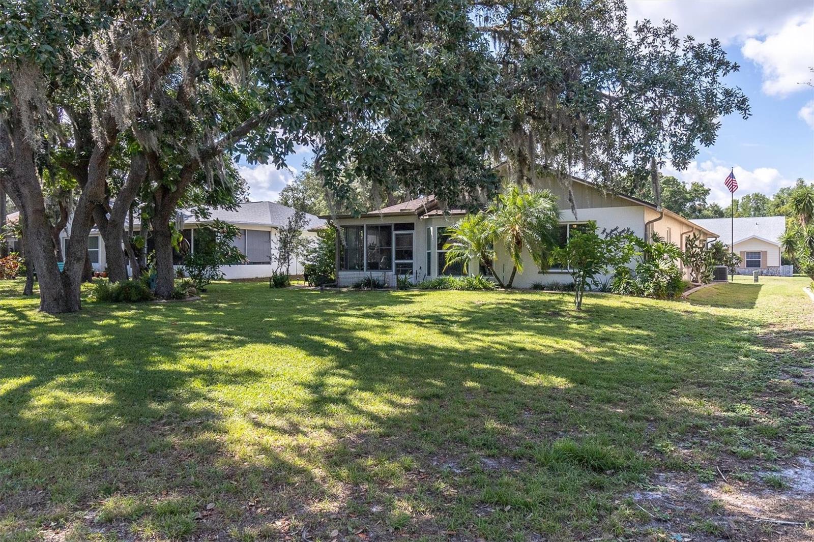 HERITAGE LAKE - Residential