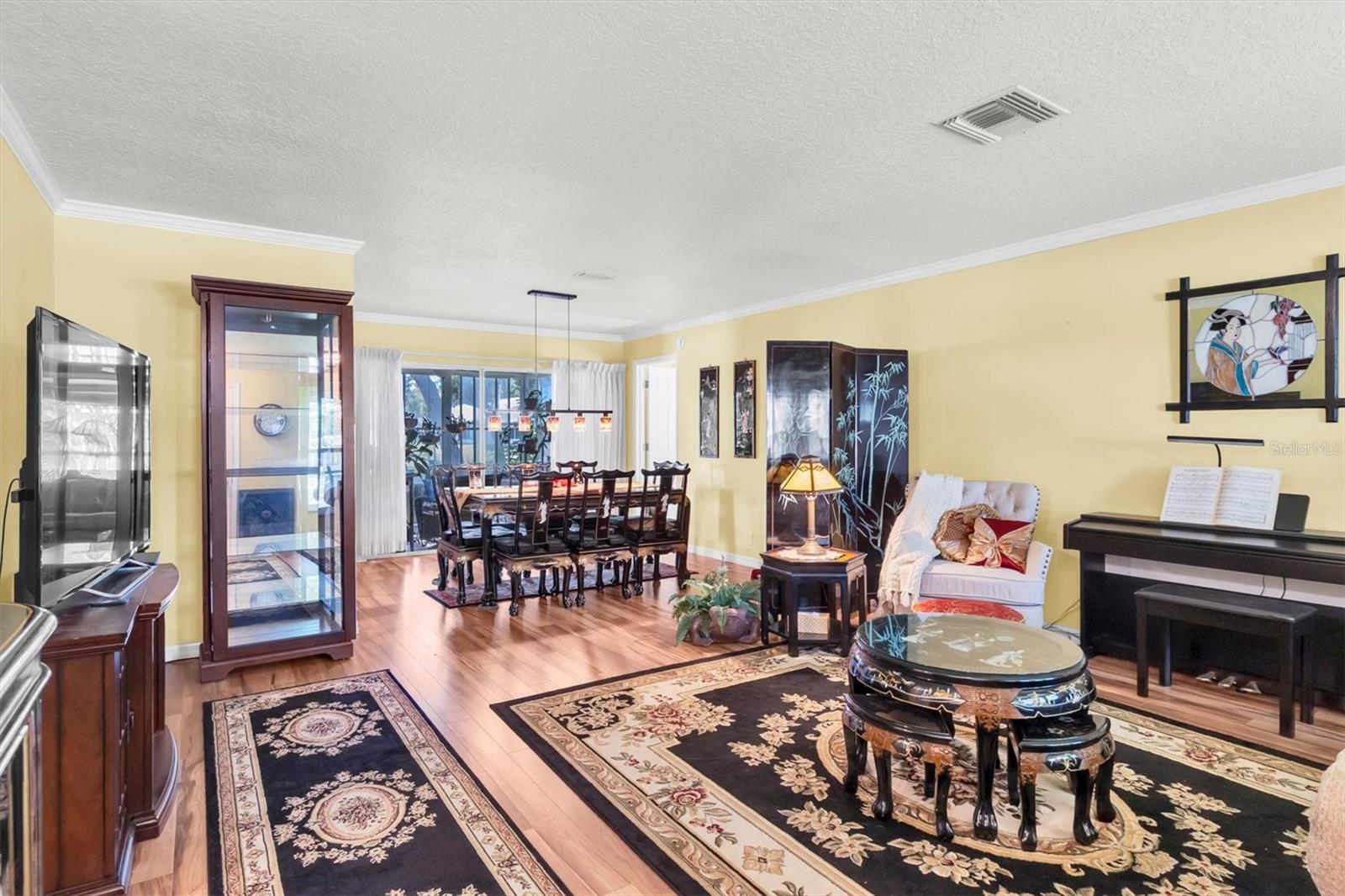 HERITAGE LAKE - Residential