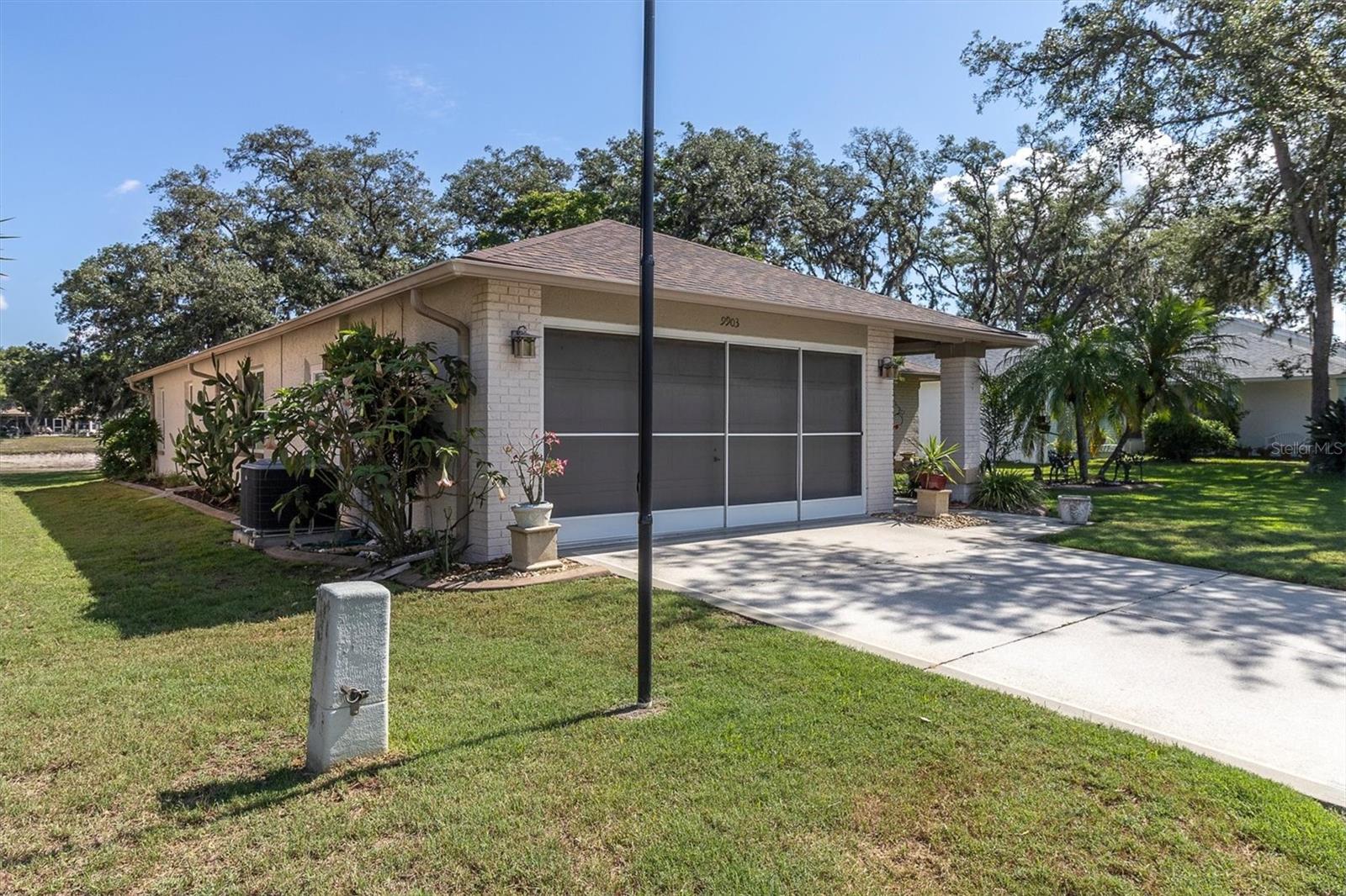 HERITAGE LAKE - Residential