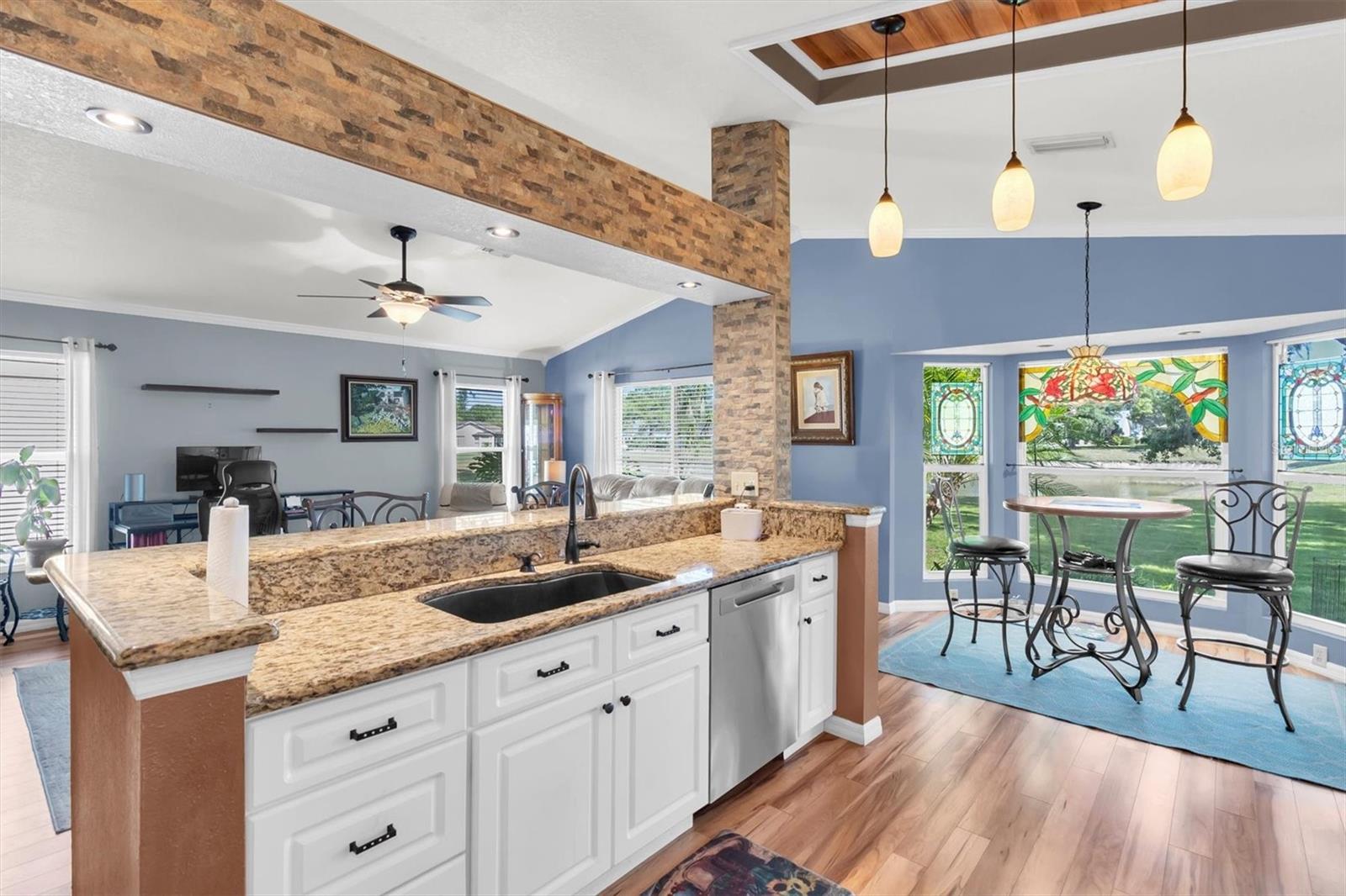 HERITAGE LAKE - Residential