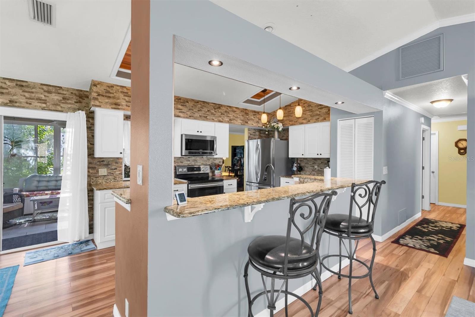 HERITAGE LAKE - Residential