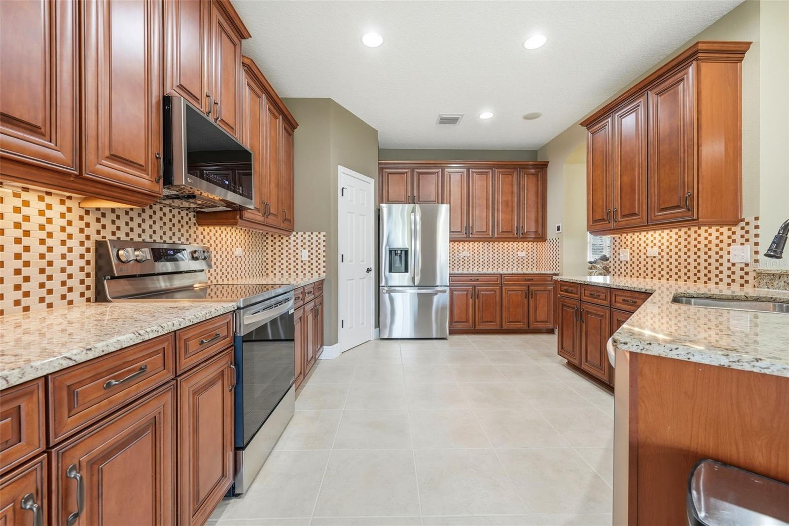 CYPRESS LAKES PCLS J & K - Residential