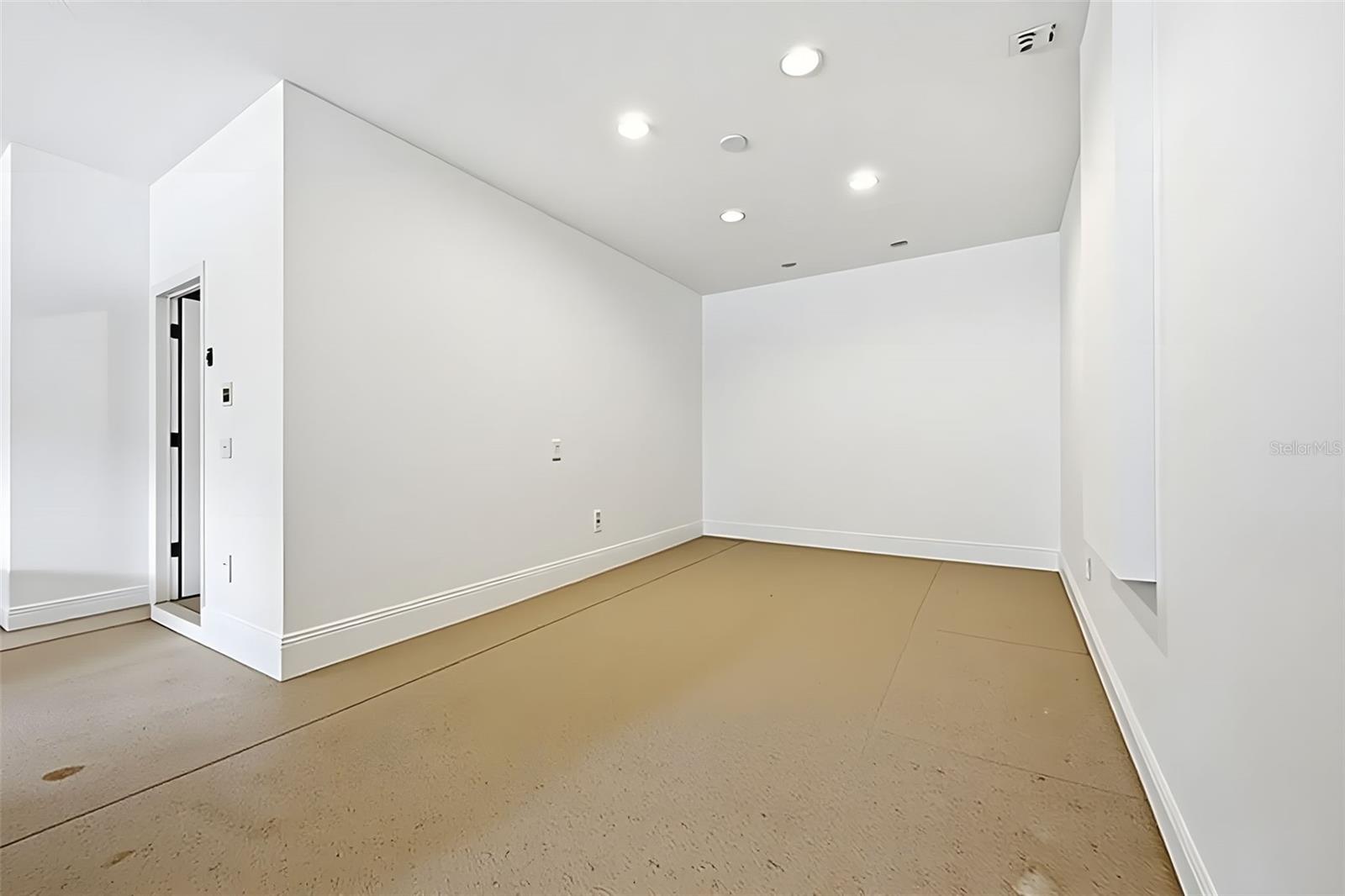 CYPRESS LAKES PCLS J & K - Residential