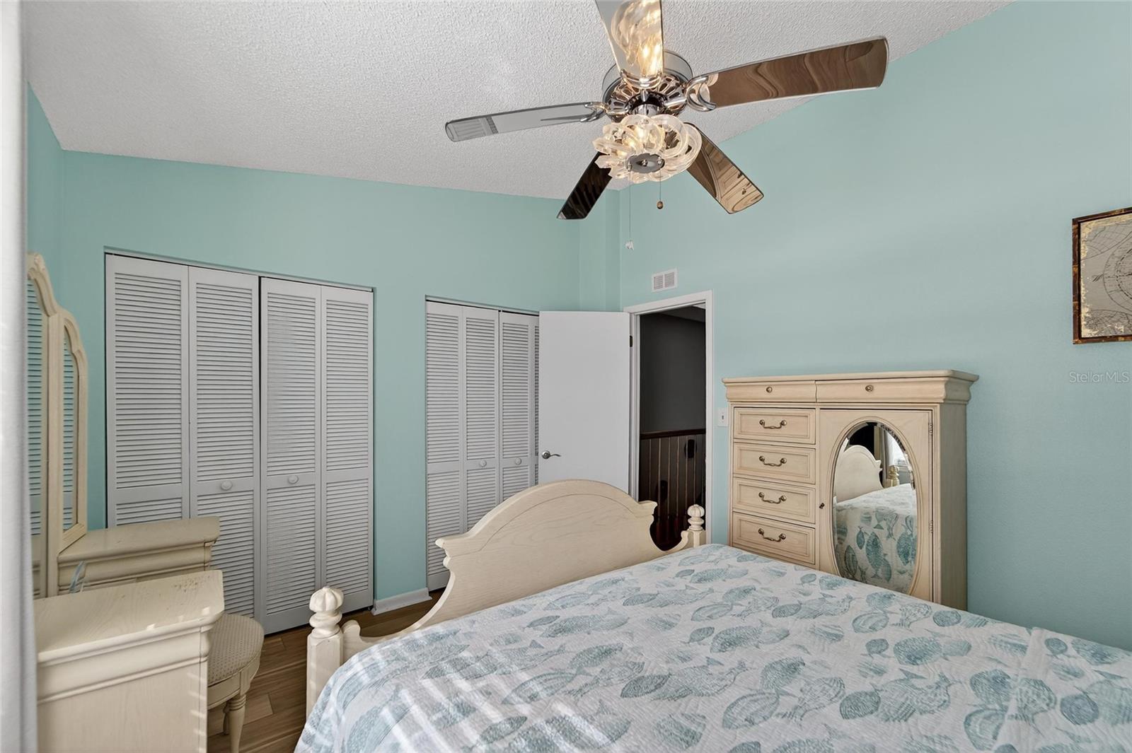 SUNSET REEF - Residential