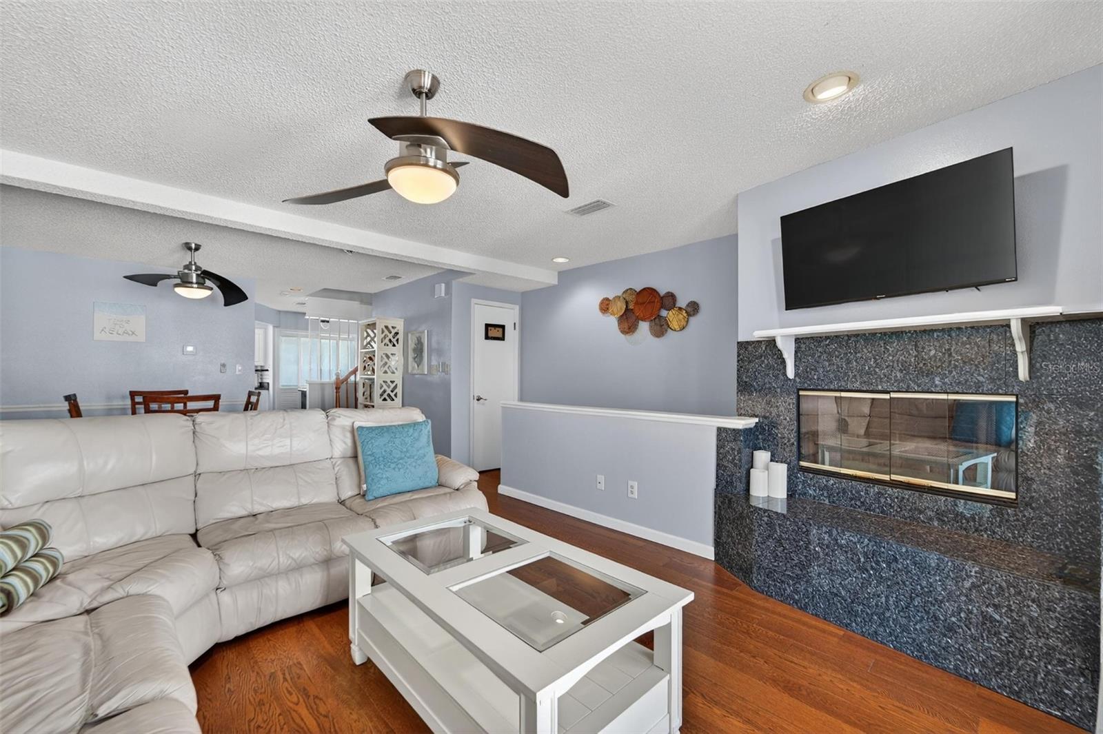 SUNSET REEF - Residential