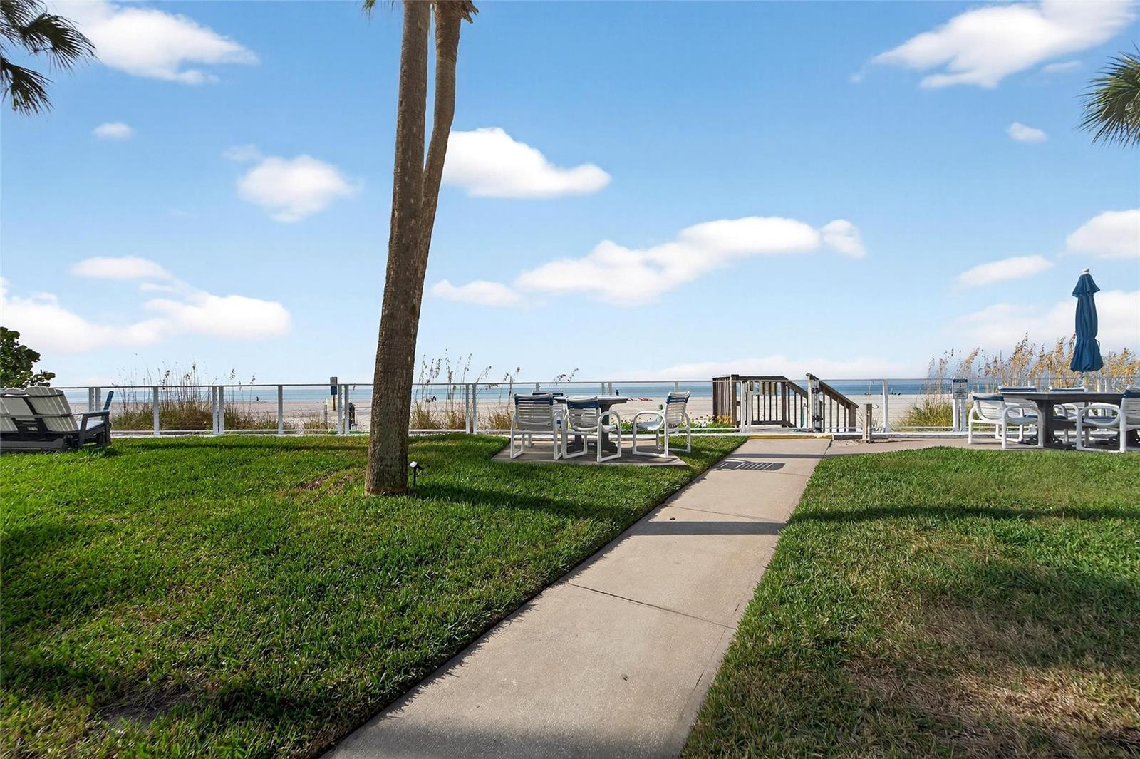 SUNSET REEF - Residential