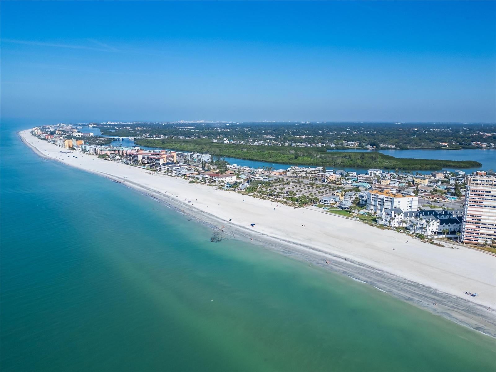 SUNSET REEF - Residential