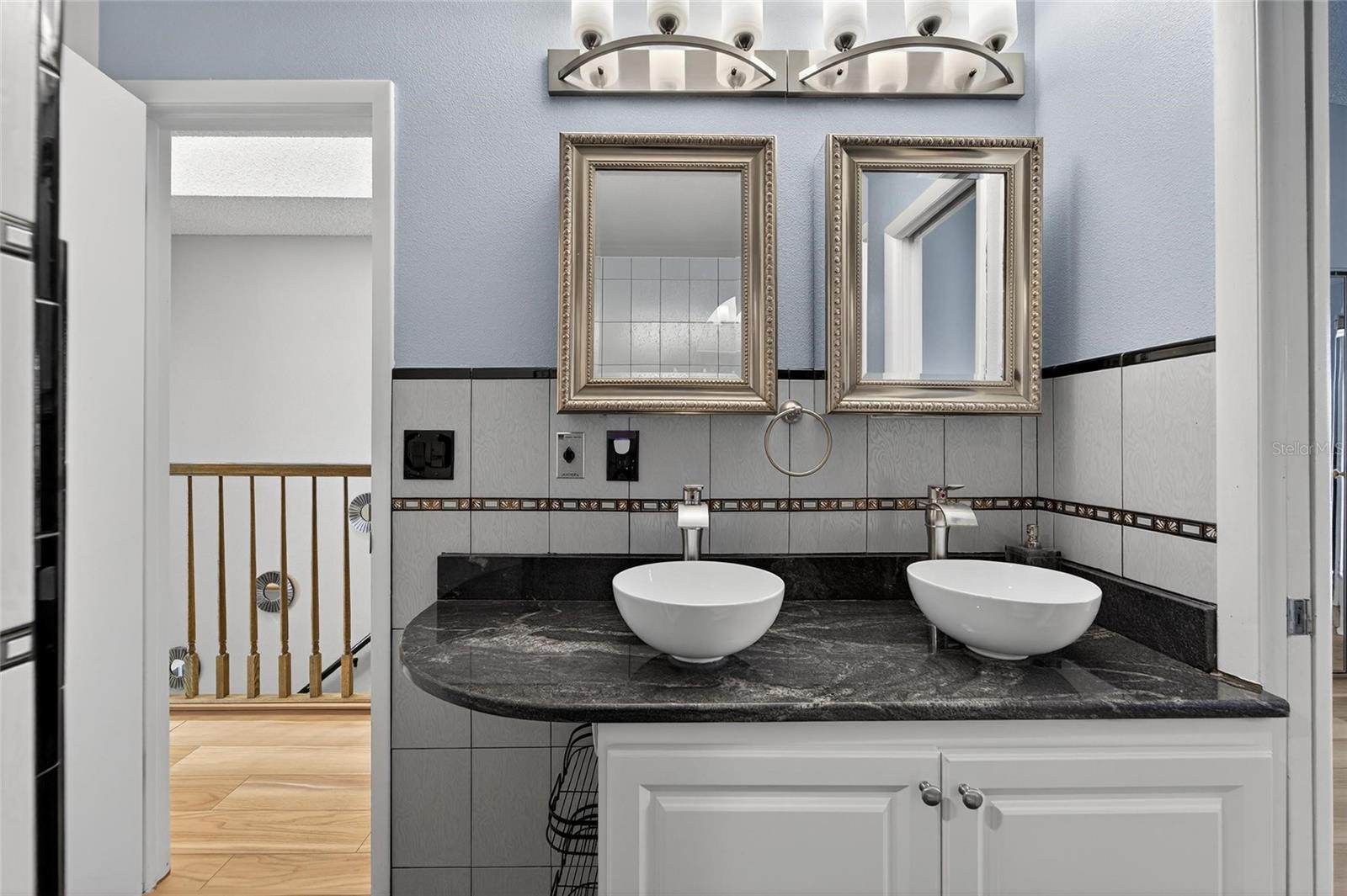 SUNSET REEF - Residential