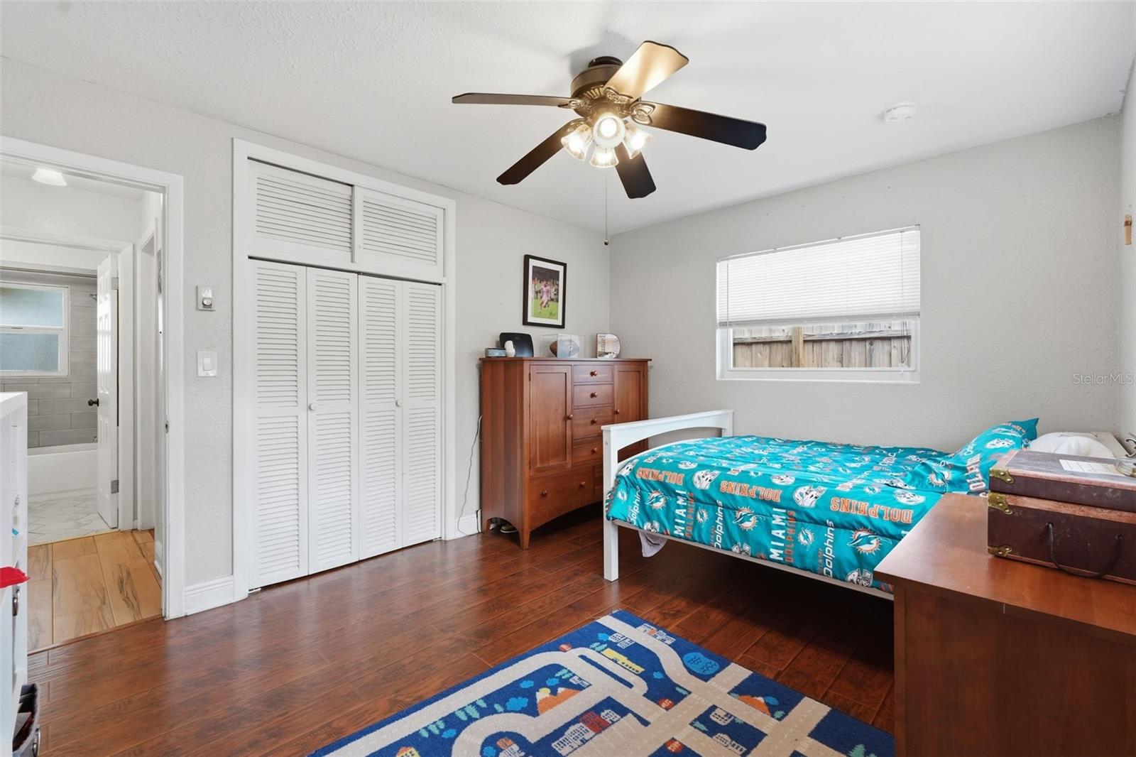 LARGO LAKE VILLAS - Residential