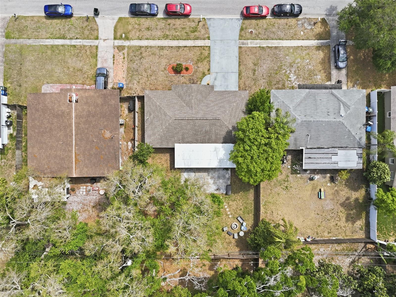 LARGO LAKE VILLAS - Residential