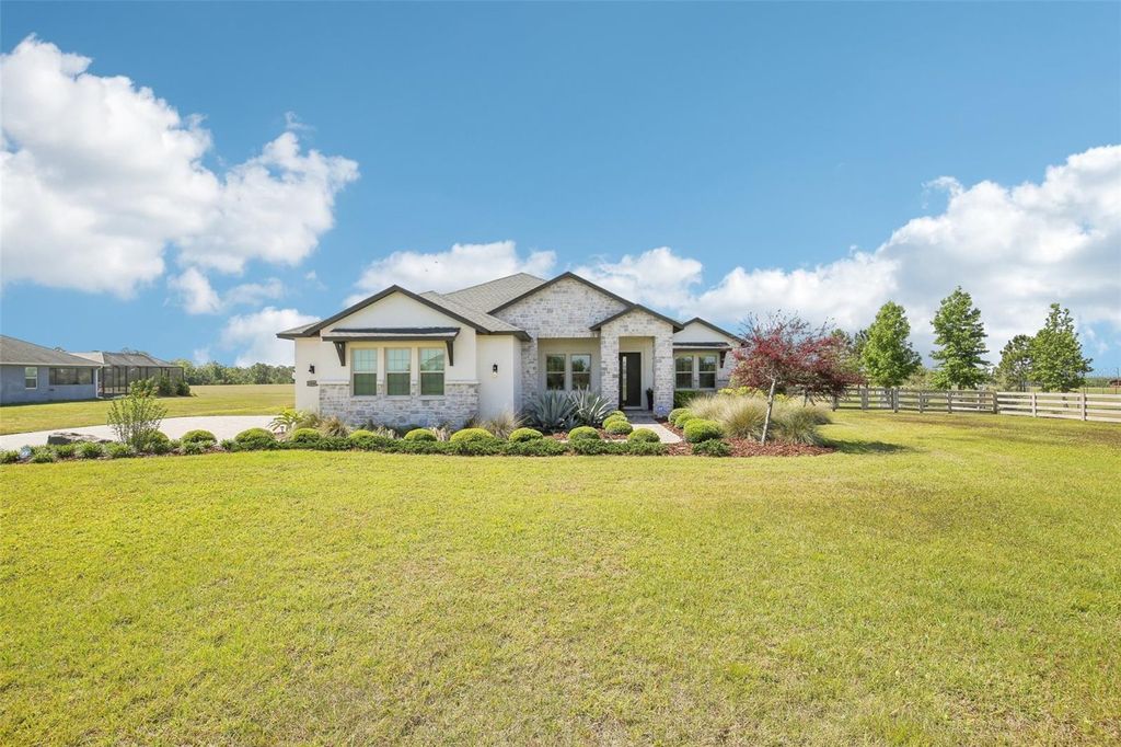 Photo of 32860 Drake Estates Way, Dade City, FL 33525 (MLS # TB8375351)