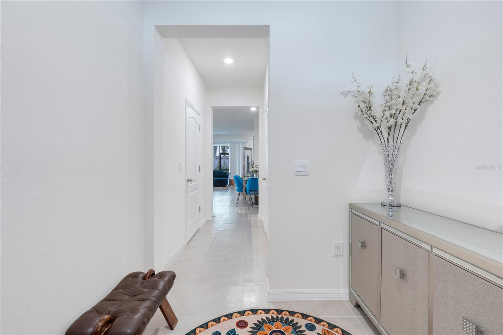 VENEZIA TWNHS - Residential