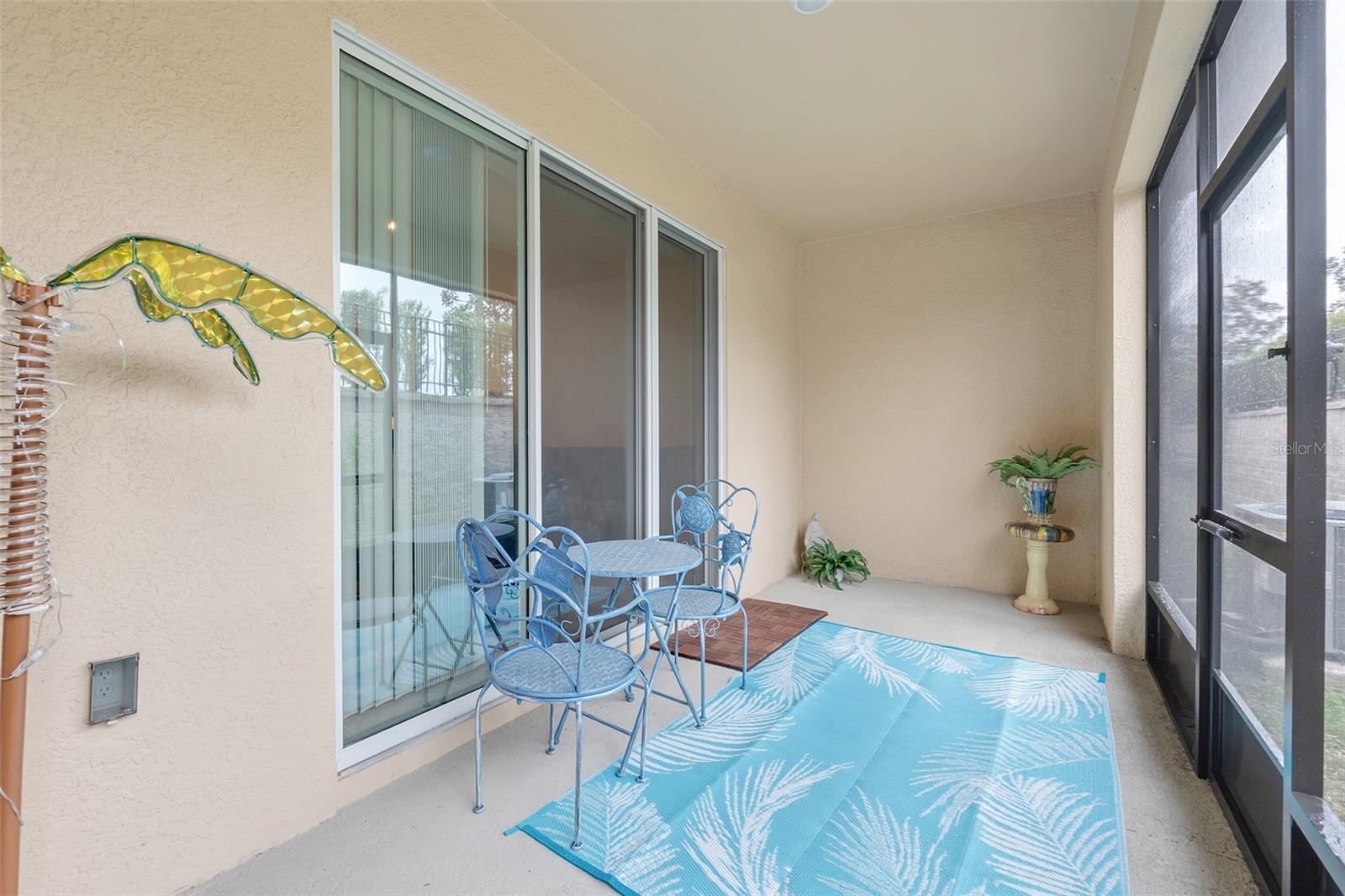 VENEZIA TWNHS - Residential