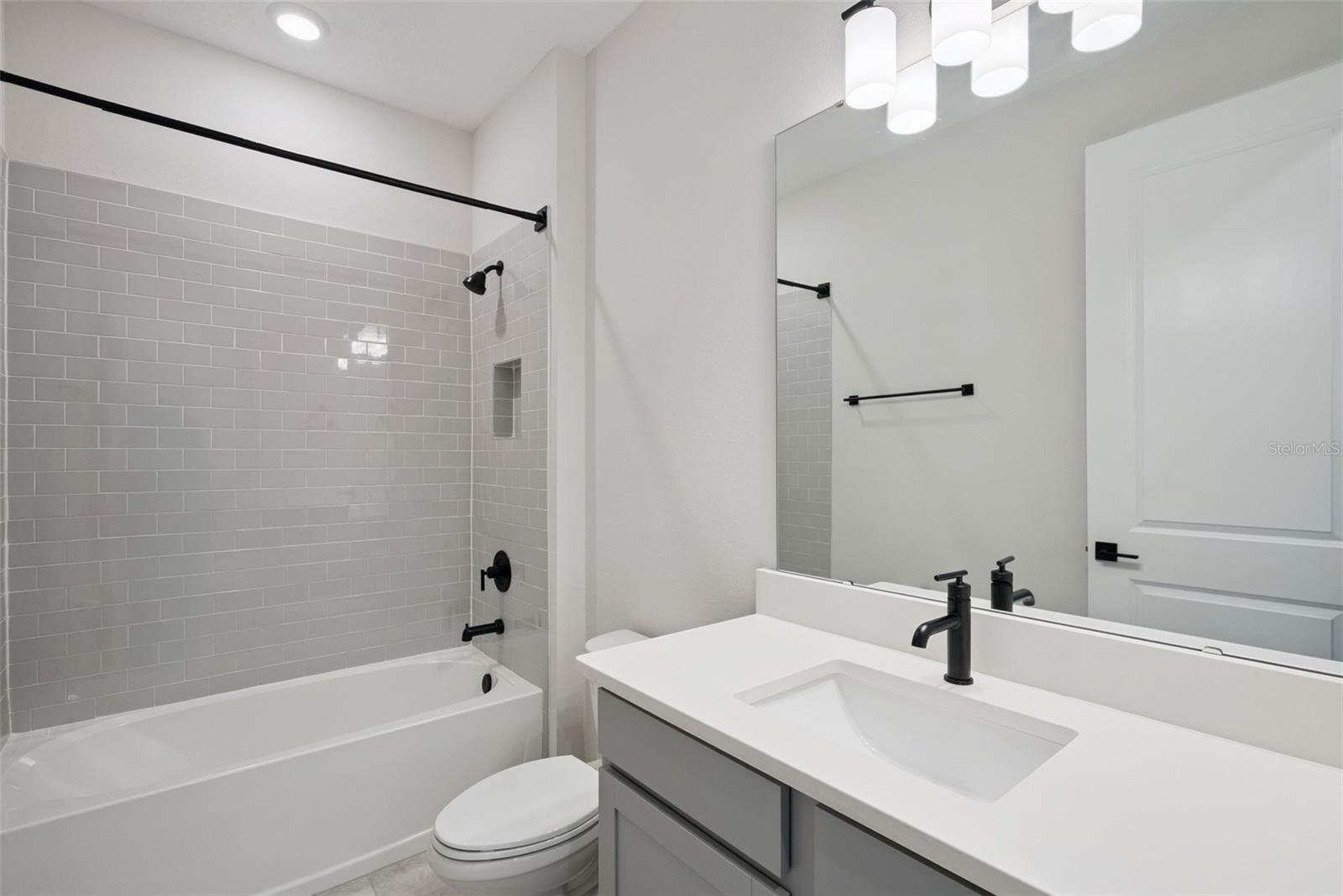 POITRAS EAST N-7 - Residential