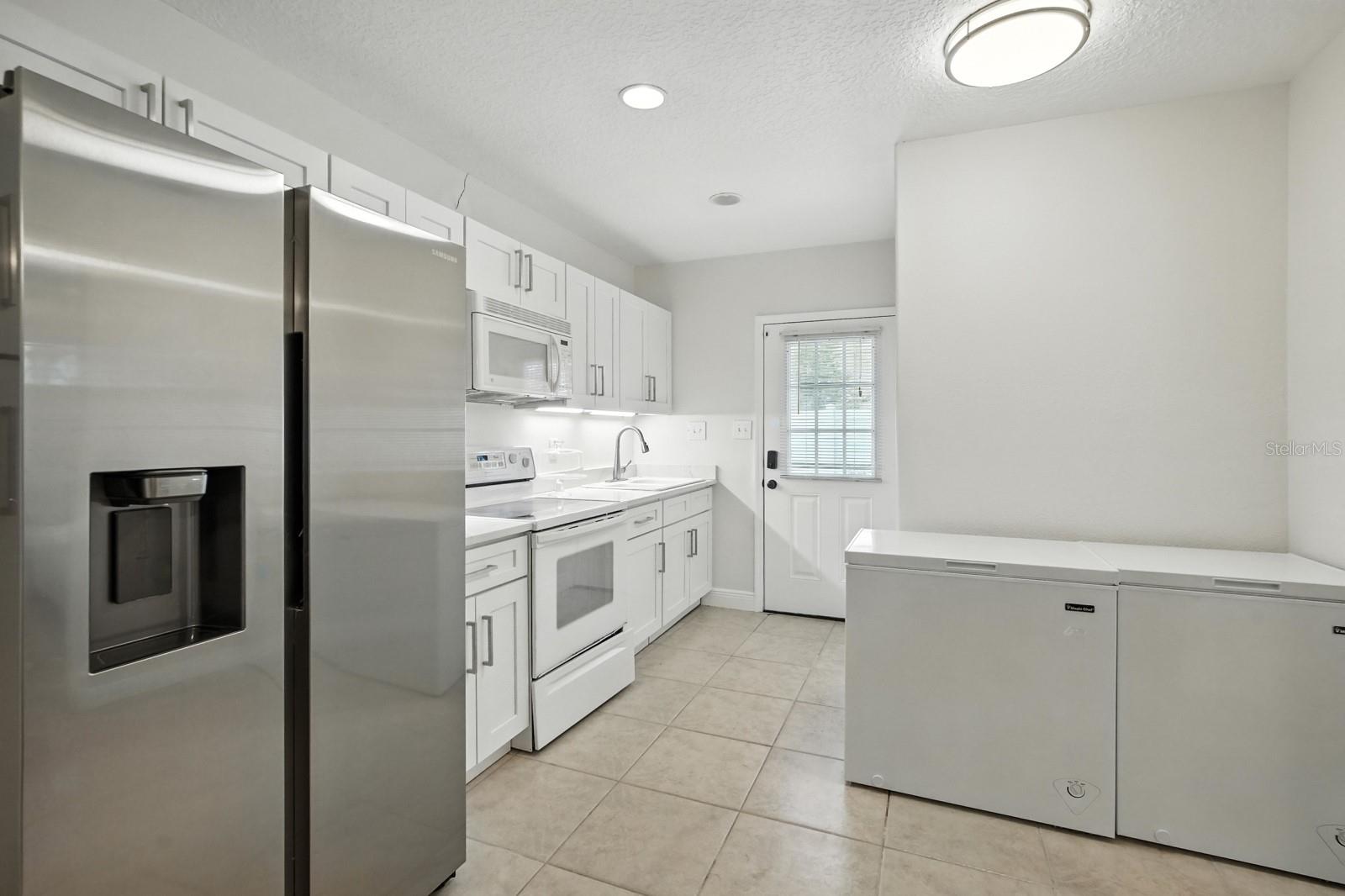 RIVER OAKS SUB - Residential