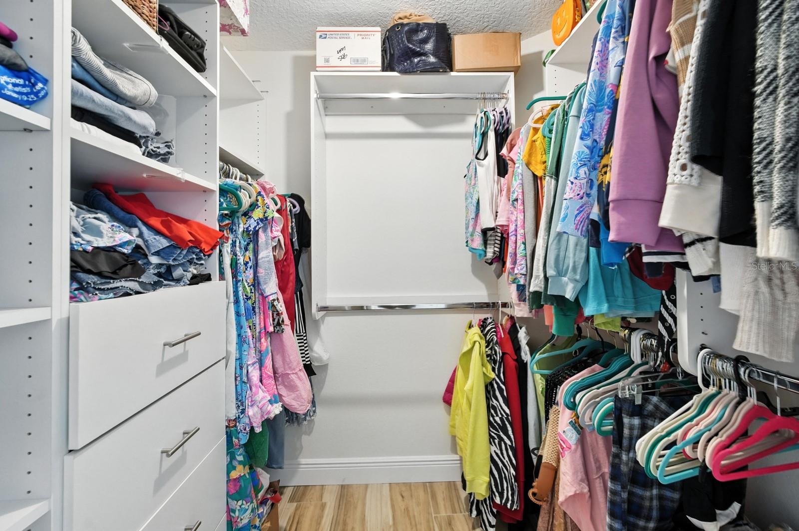 RIVER OAKS SUB - Residential