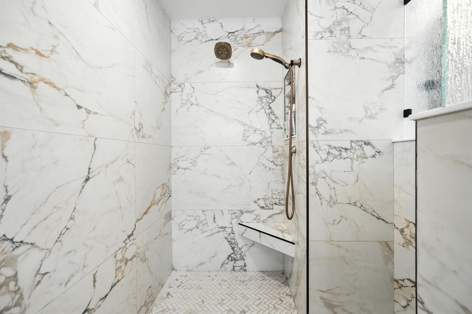 RIVER OAKS SUB - Residential