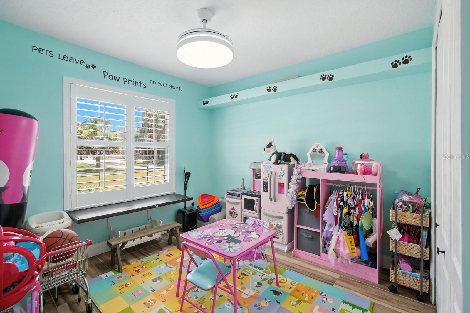 RIVER OAKS SUB - Residential