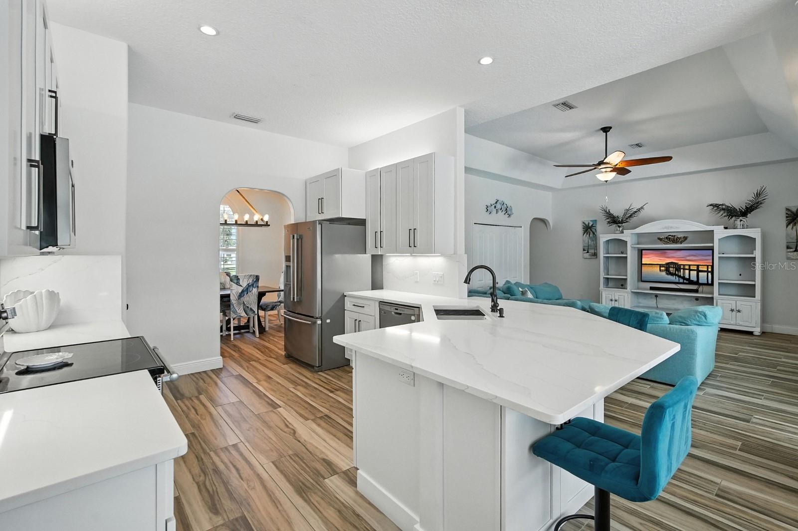 RIVER OAKS SUB - Residential