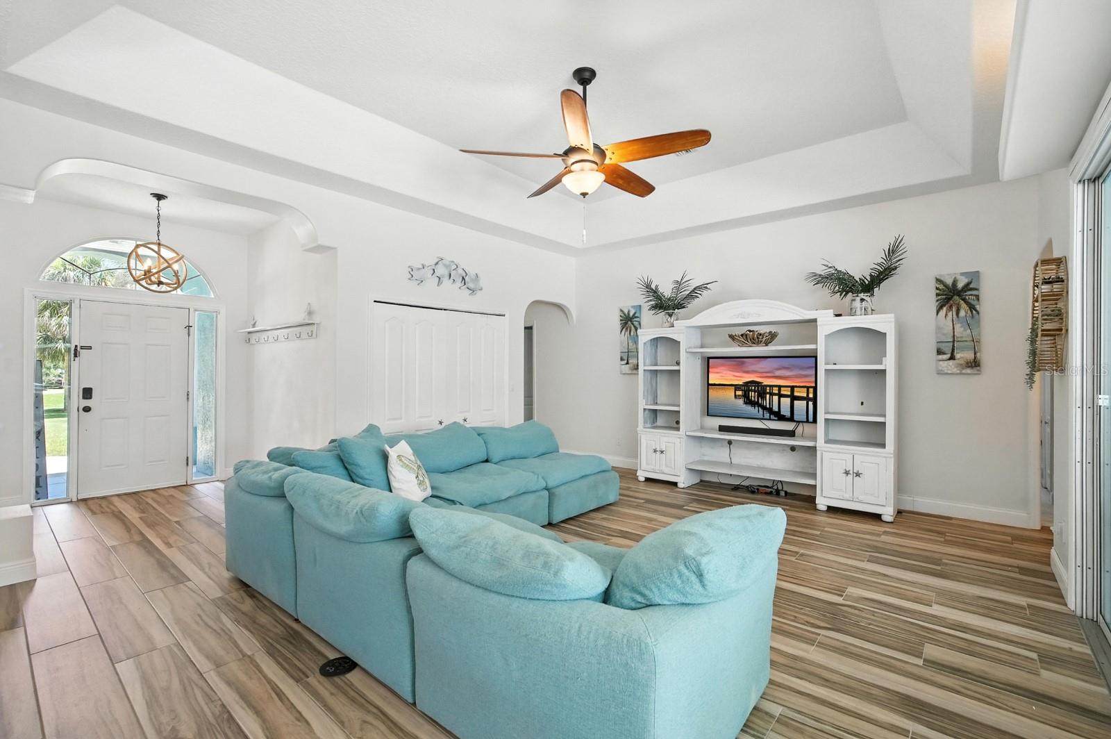 RIVER OAKS SUB - Residential