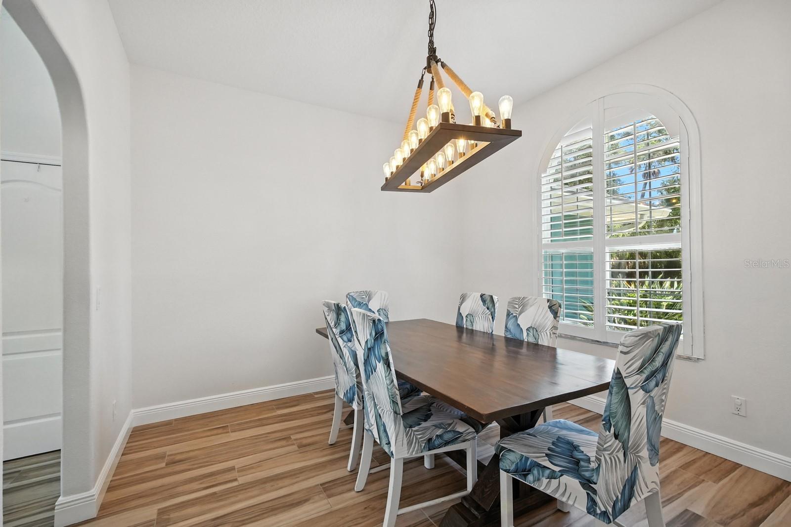 RIVER OAKS SUB - Residential