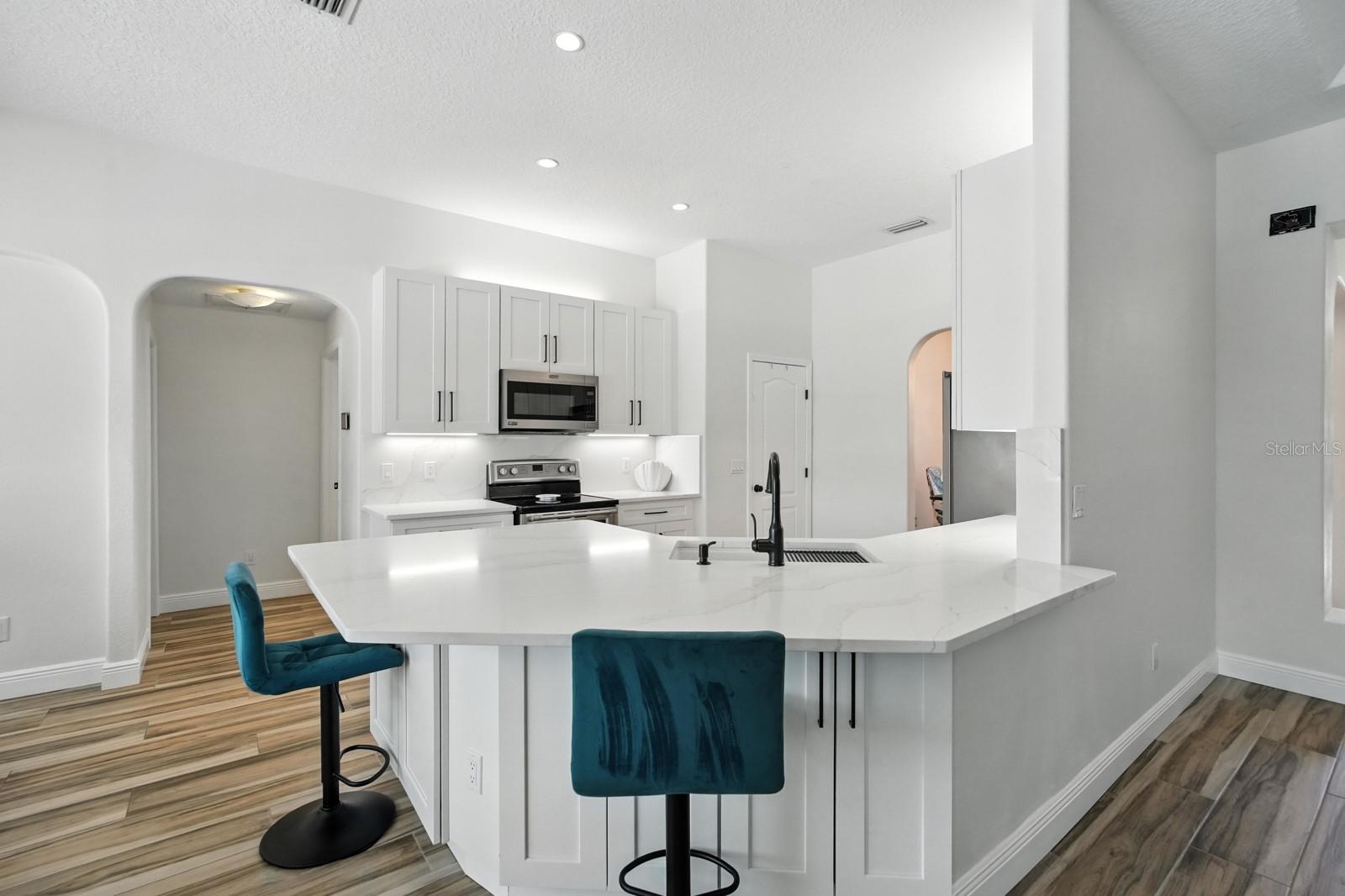 RIVER OAKS SUB - Residential