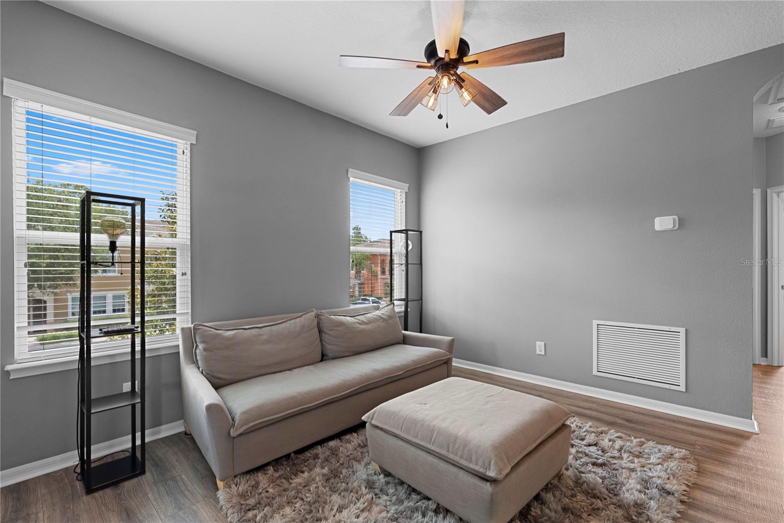 SAVANNAH PARK - Residential