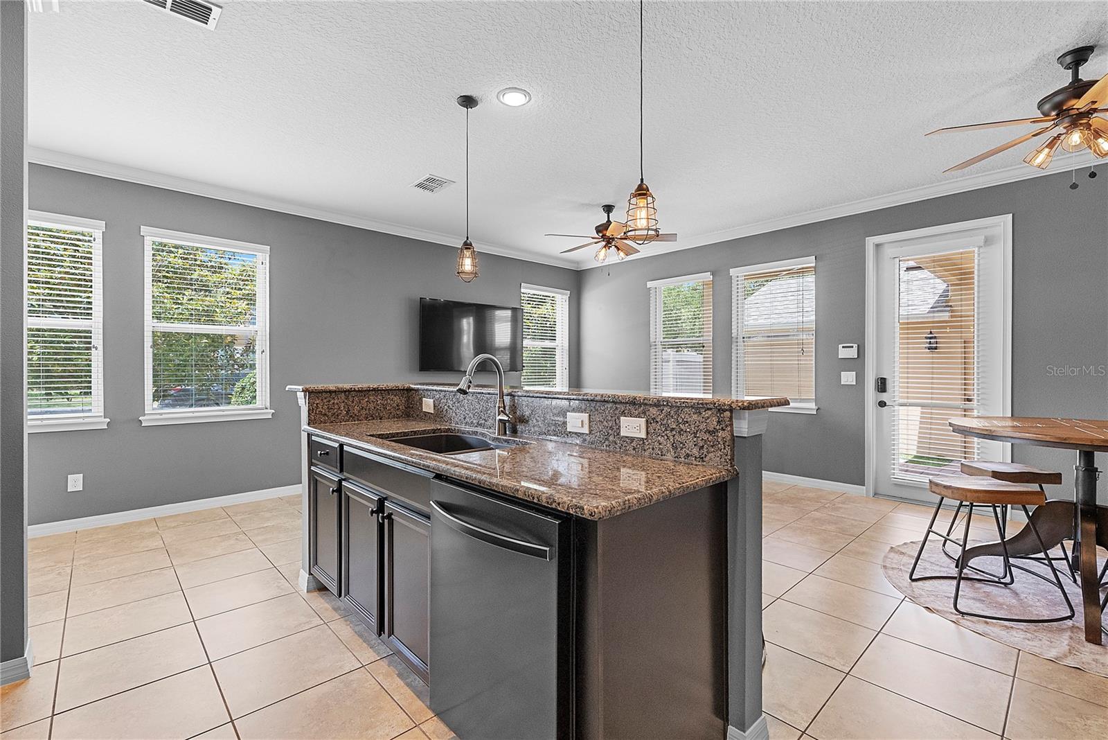 SAVANNAH PARK - Residential