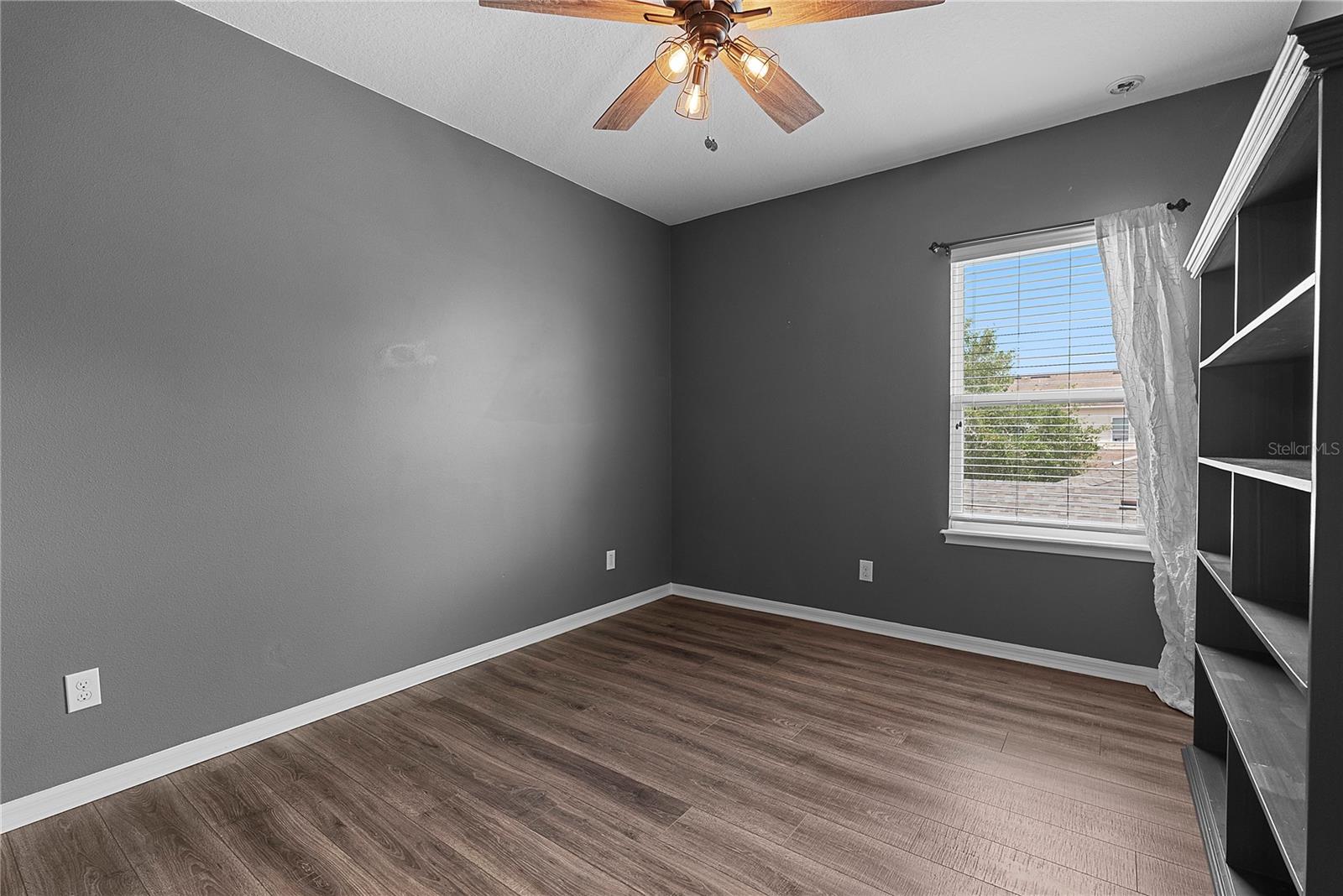 SAVANNAH PARK - Residential