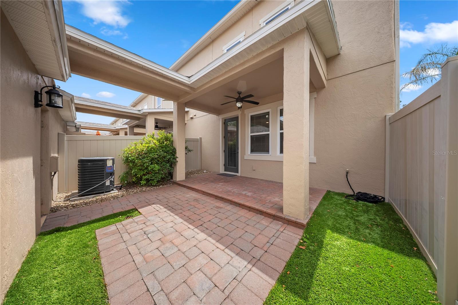 SAVANNAH PARK - Residential