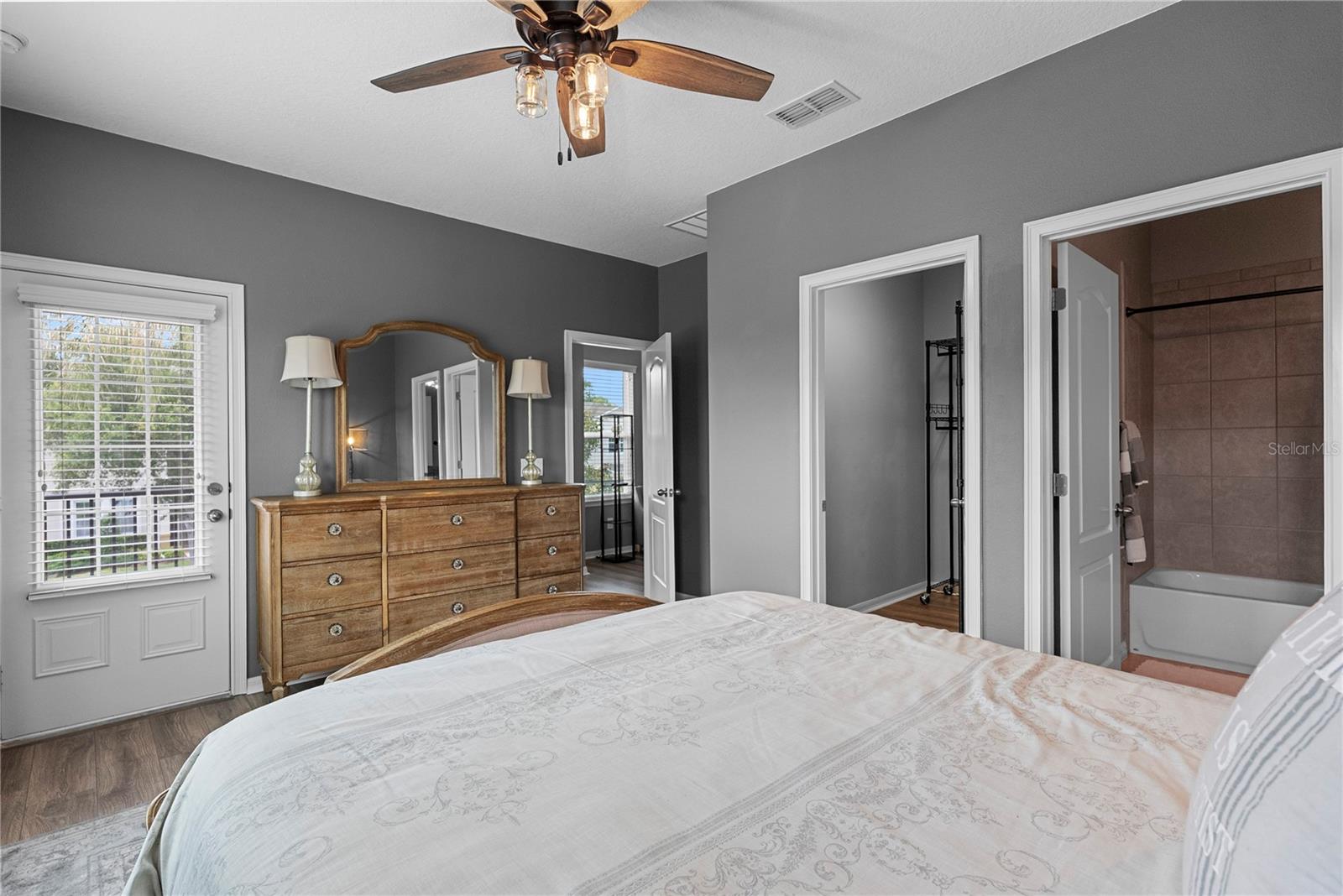 SAVANNAH PARK - Residential