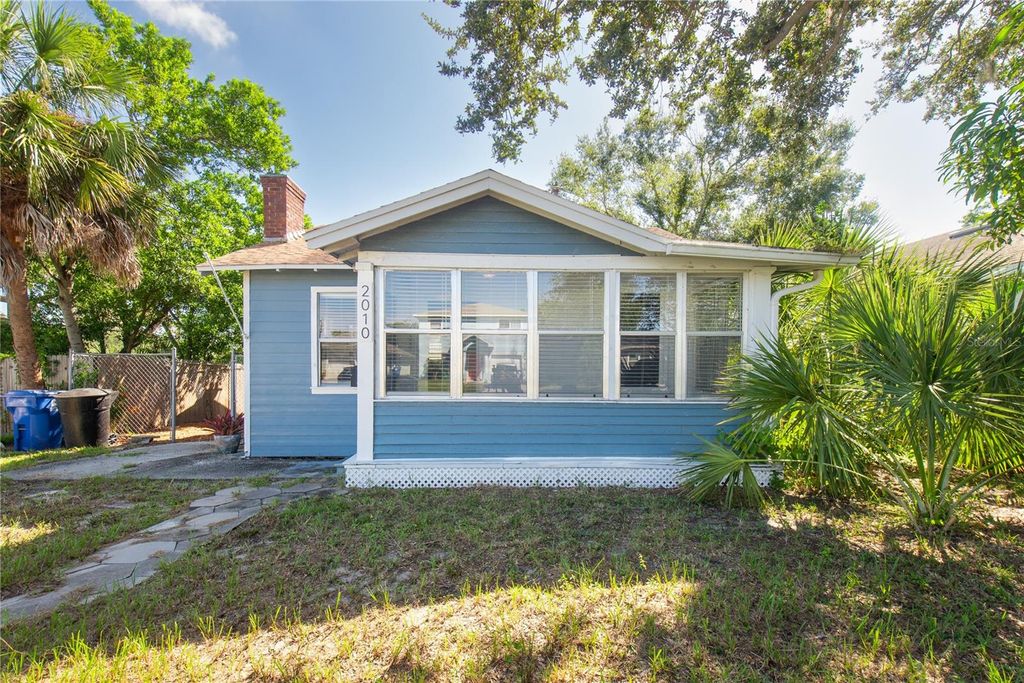Photo of 2010 42nd Street S, St Petersburg, FL 33711 (MLS # TB8433777)