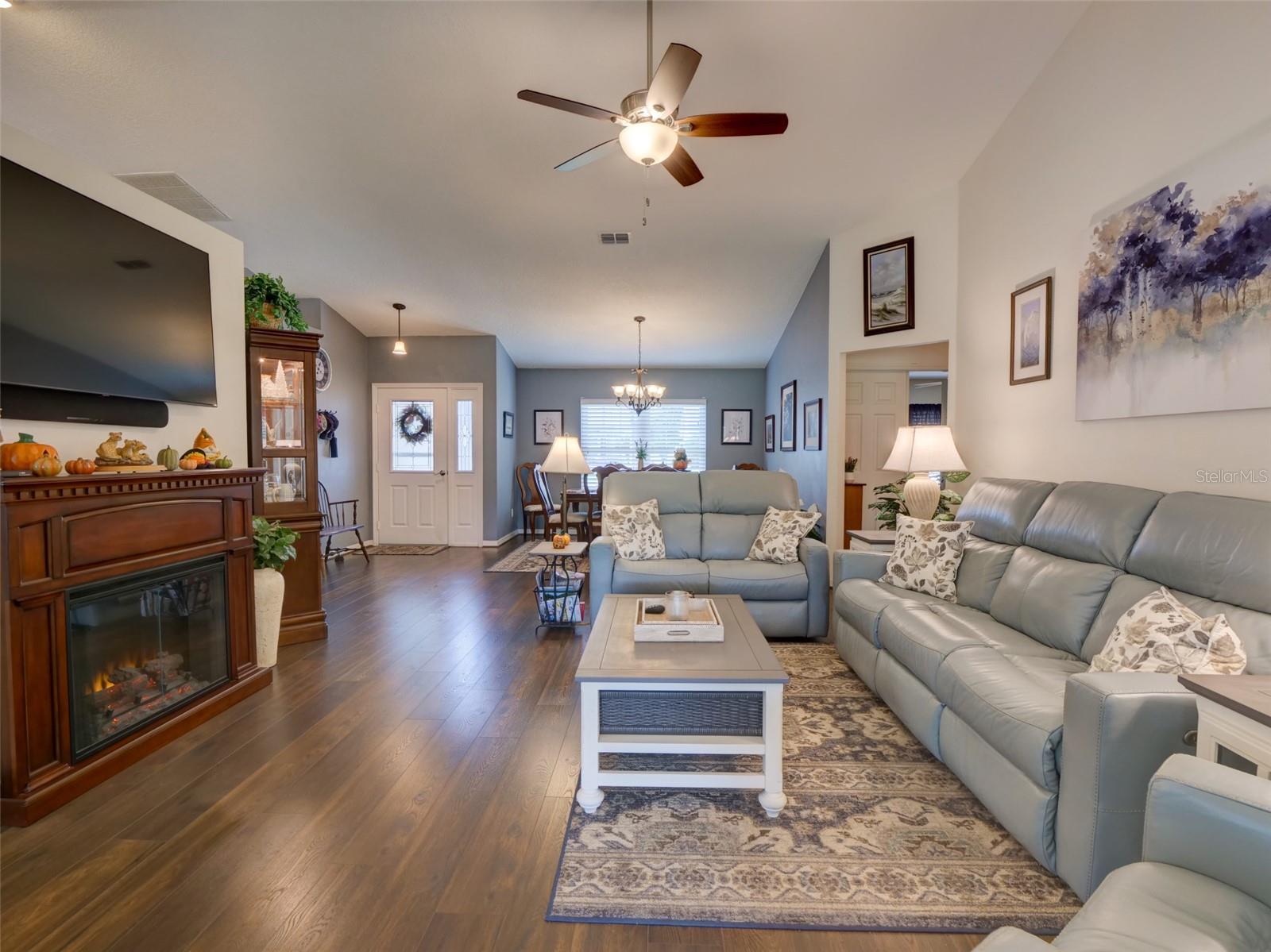 PLANTATION AT LEESBURG GLEN EAGLE VILLAG - Residential